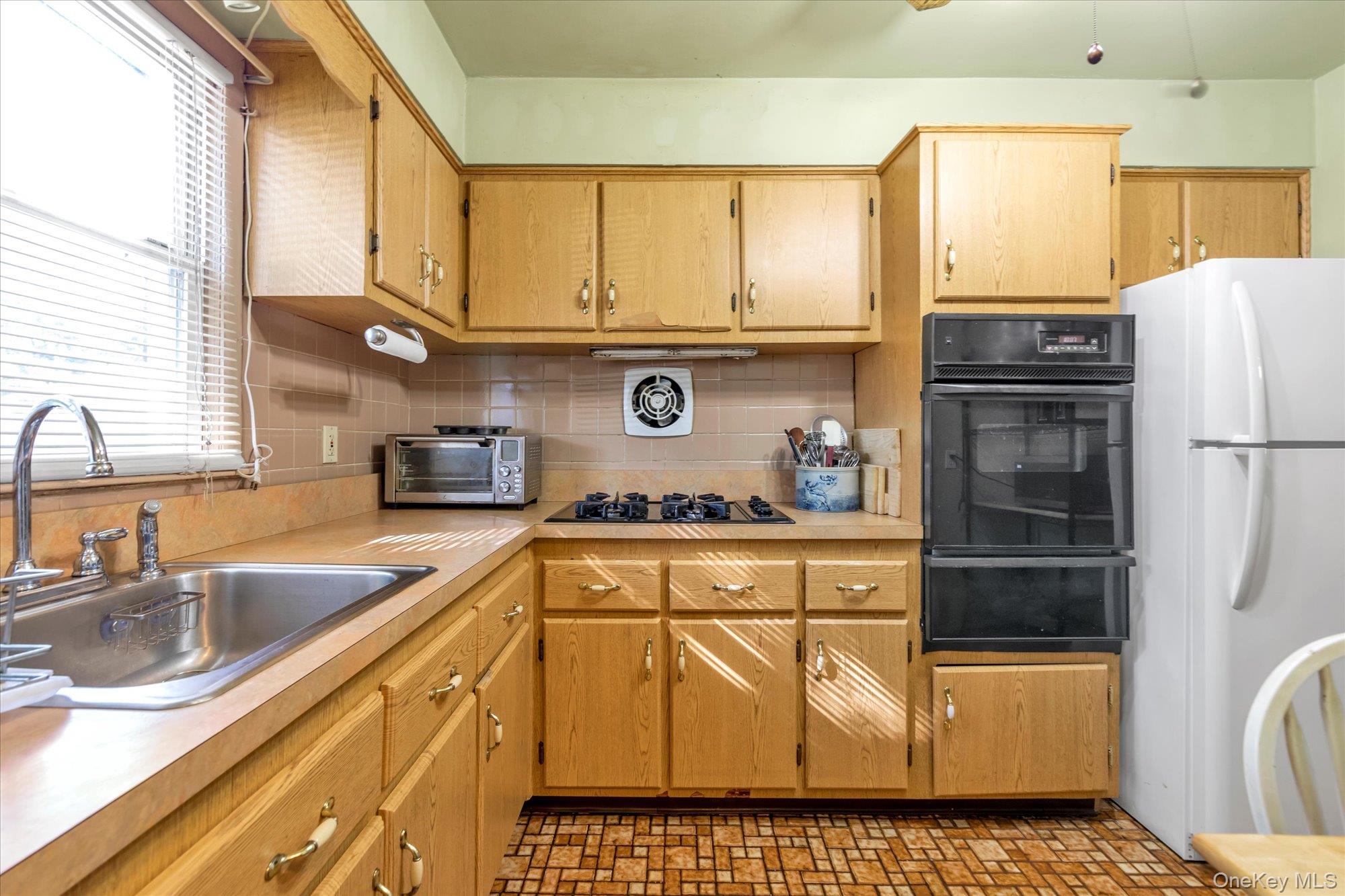 14537 Linden Boulevard, Jamaica, NY 11436