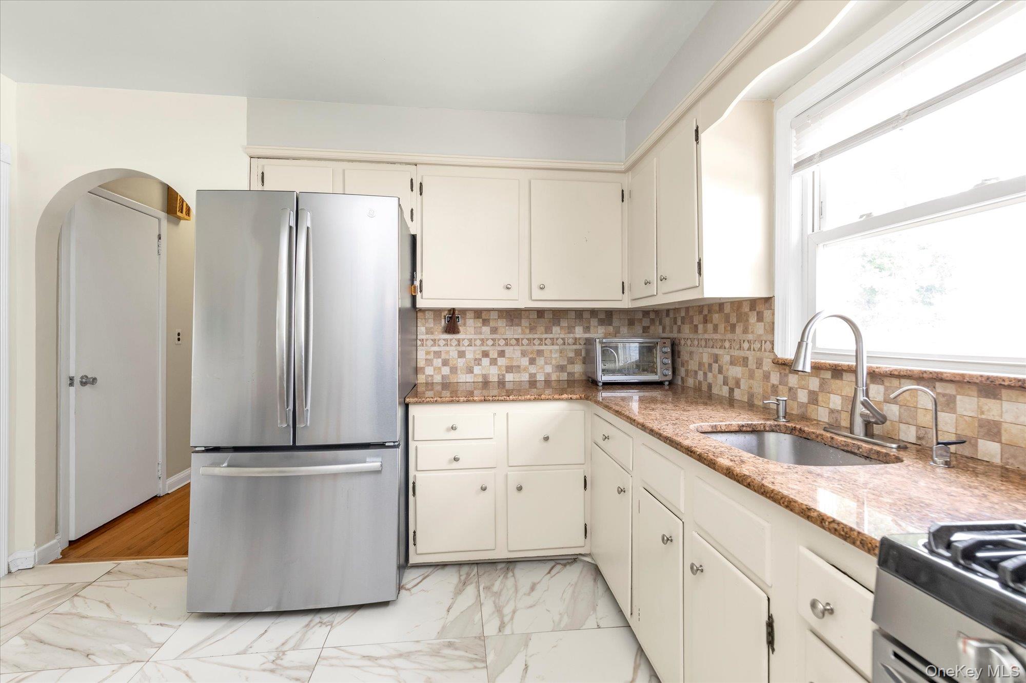 1039 Elizabeth Street, Baldwin, NY 11510