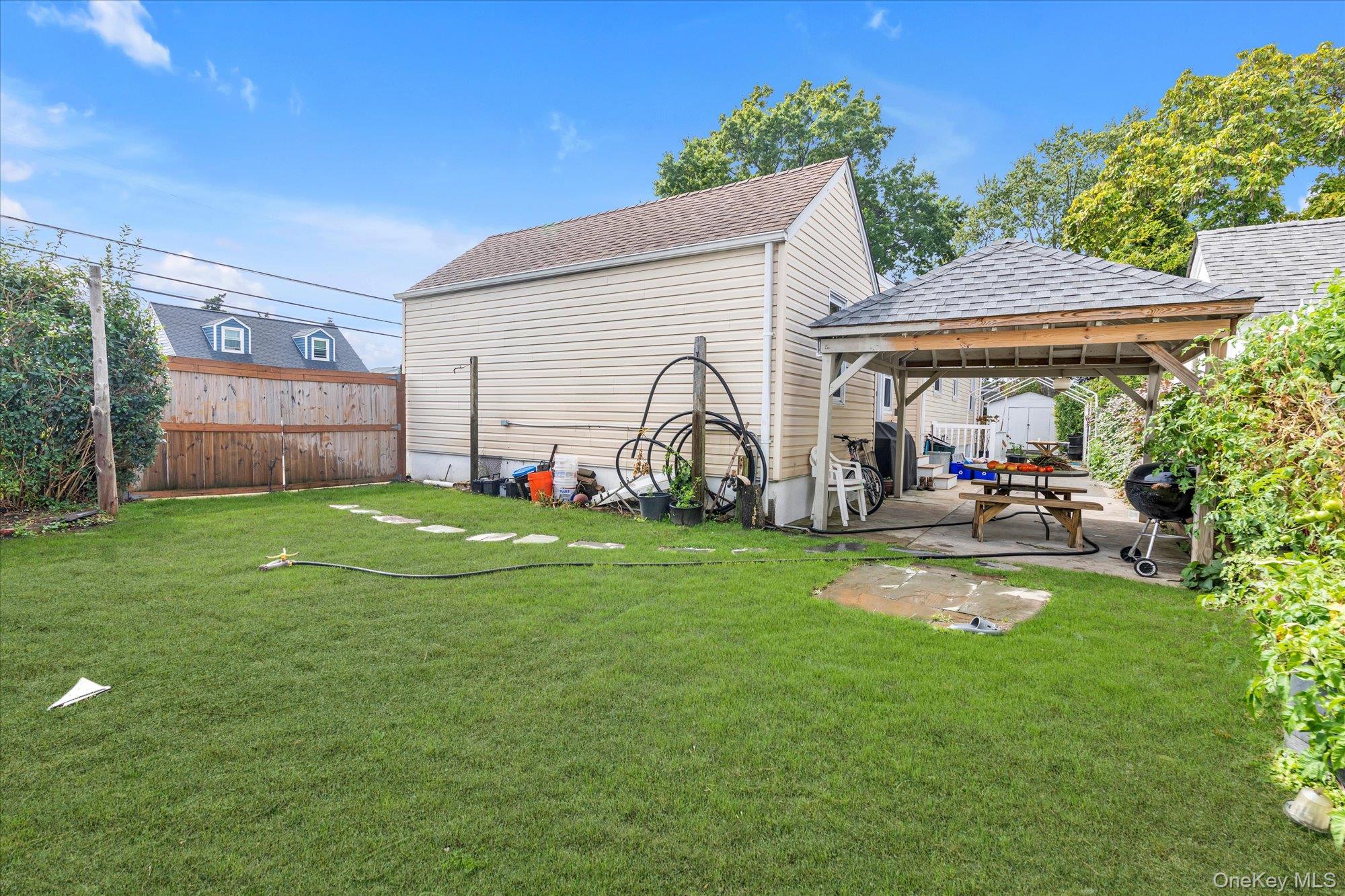 1039 Elizabeth Street, Baldwin, NY 11510