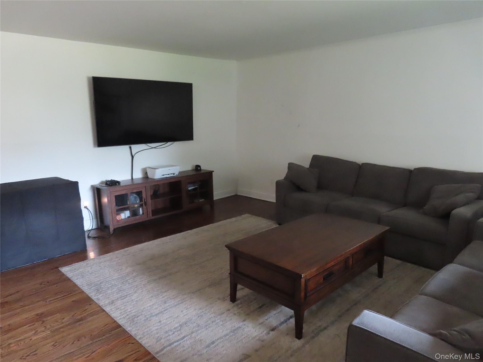 2449 (B) #16 A Union Boulevard # 16A, Islip, NY 11751