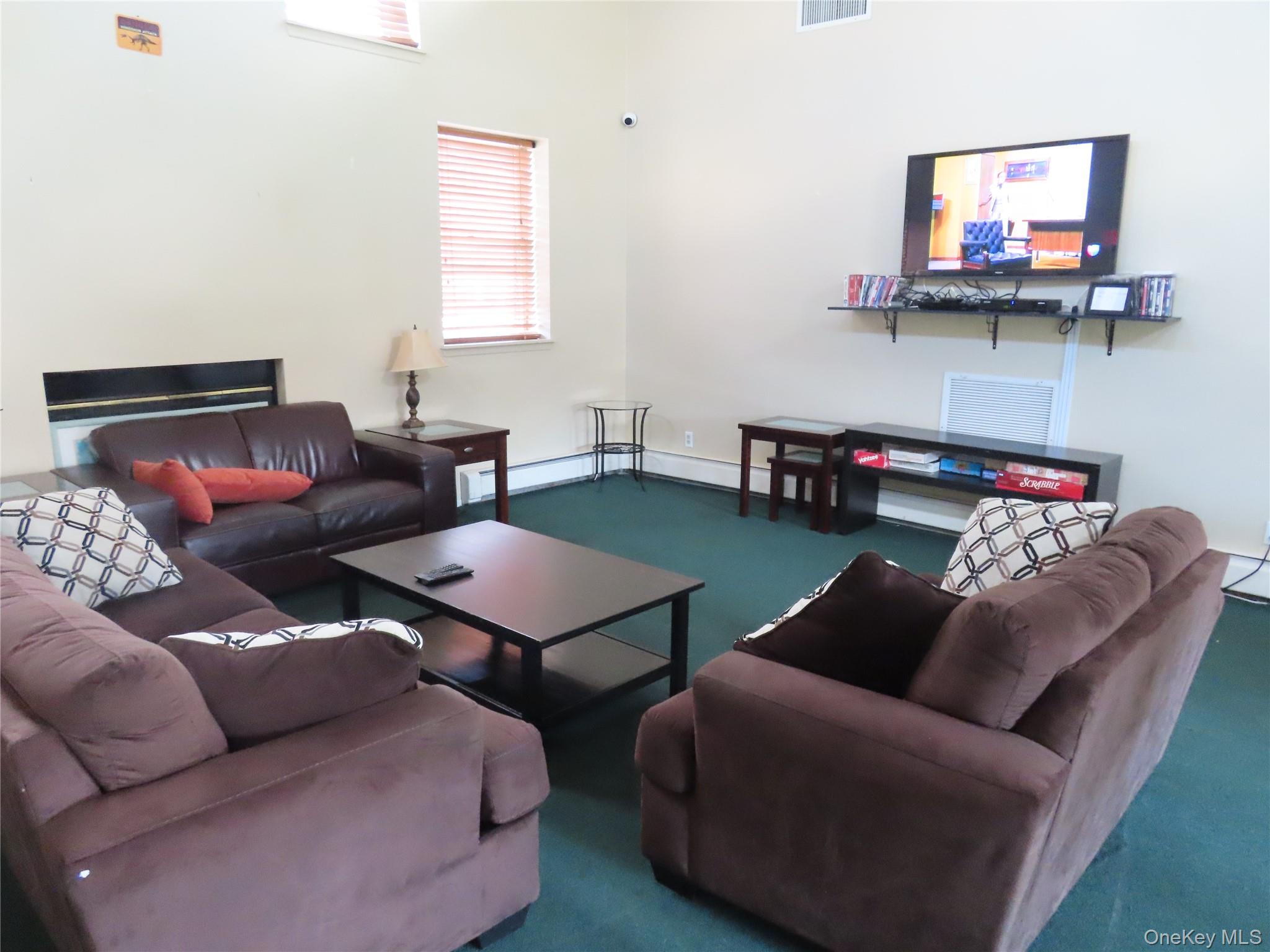 2449 (B) #16 A Union Boulevard # 16A, Islip, NY 11751