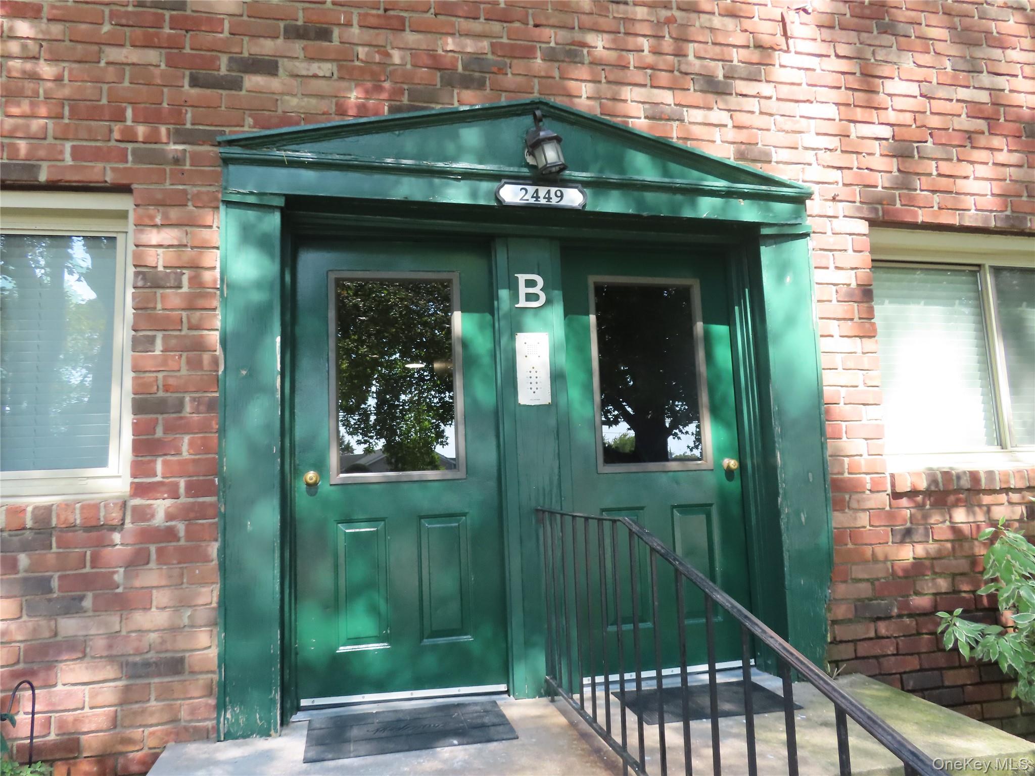 2449 (B) #16 A Union Boulevard # 16A, Islip, NY 11751