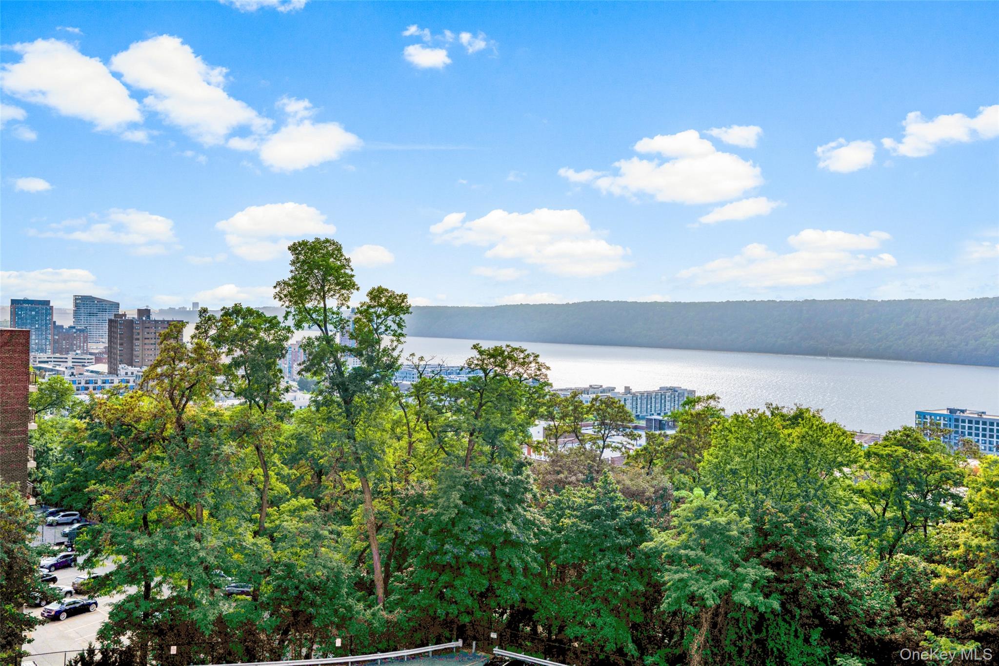 279 N Broadway # 6T, Yonkers, NY 10701