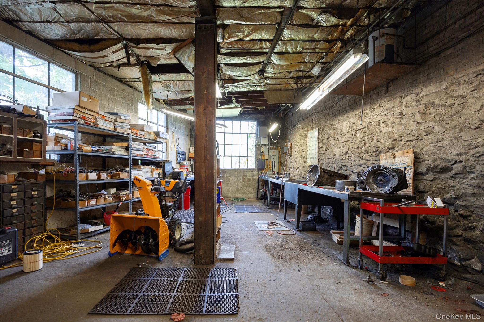 44 Manchester Road, Poughkeepsie, NY 12603