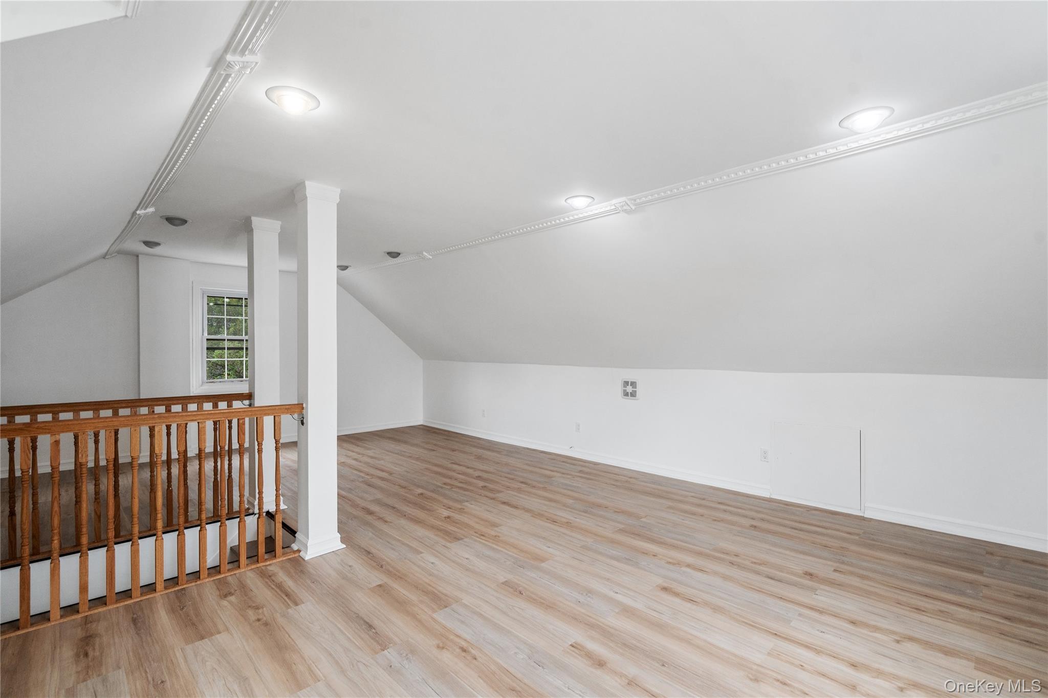 100 E Fenimore Street, Valley Stream, NY 11580