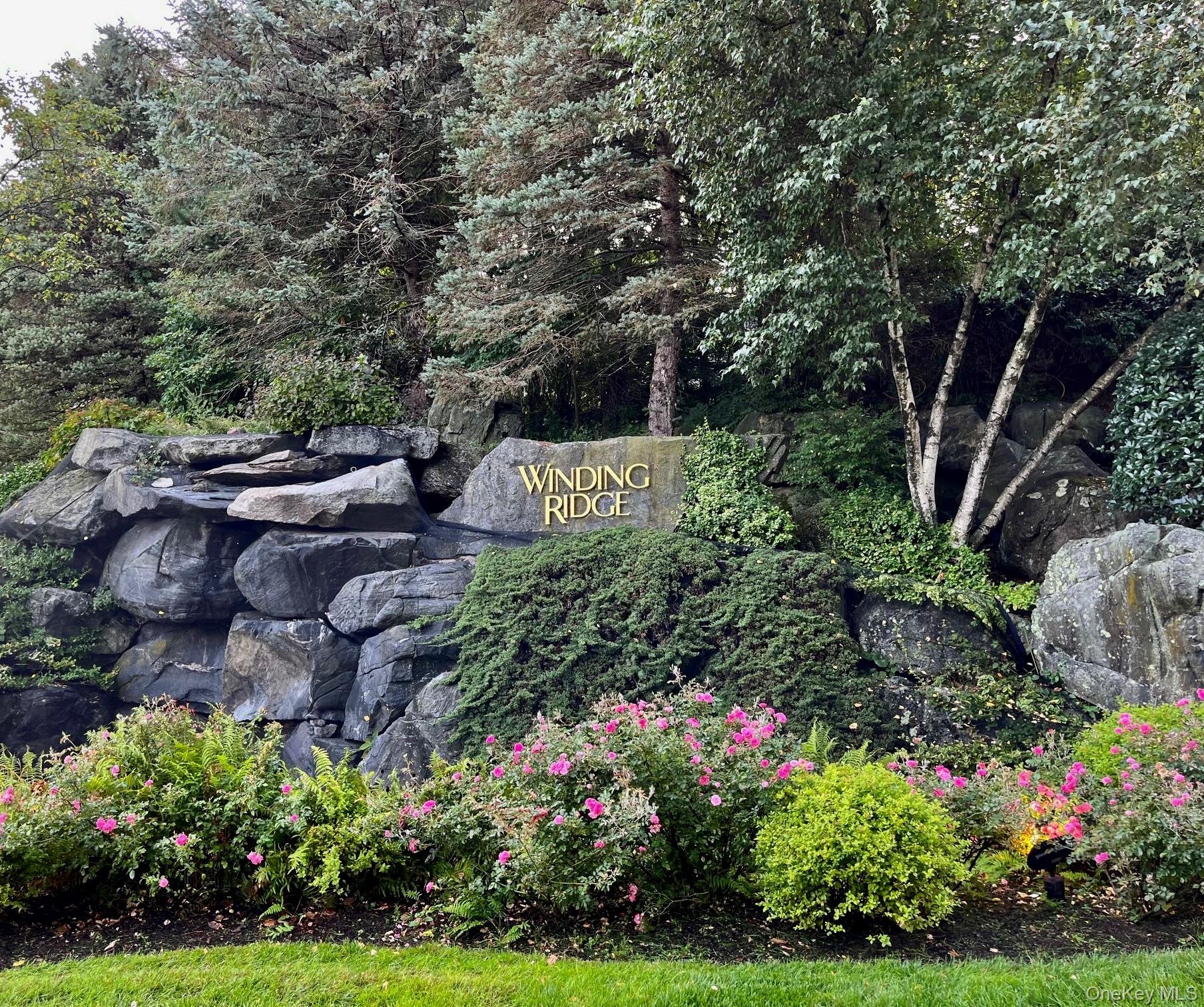 7 Winding Ridge Road, White Plains, NY 10603