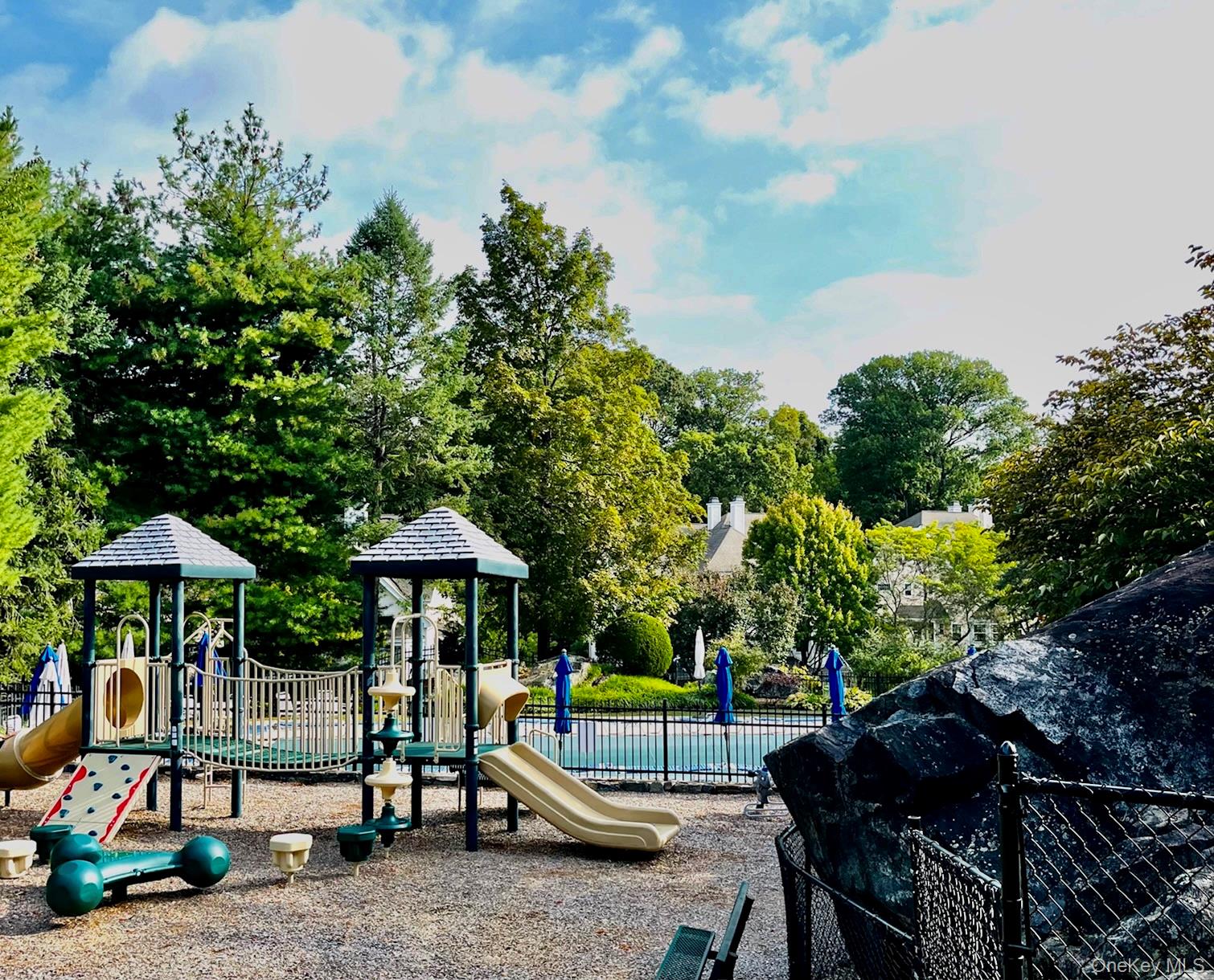 7 Winding Ridge Road, White Plains, NY 10603