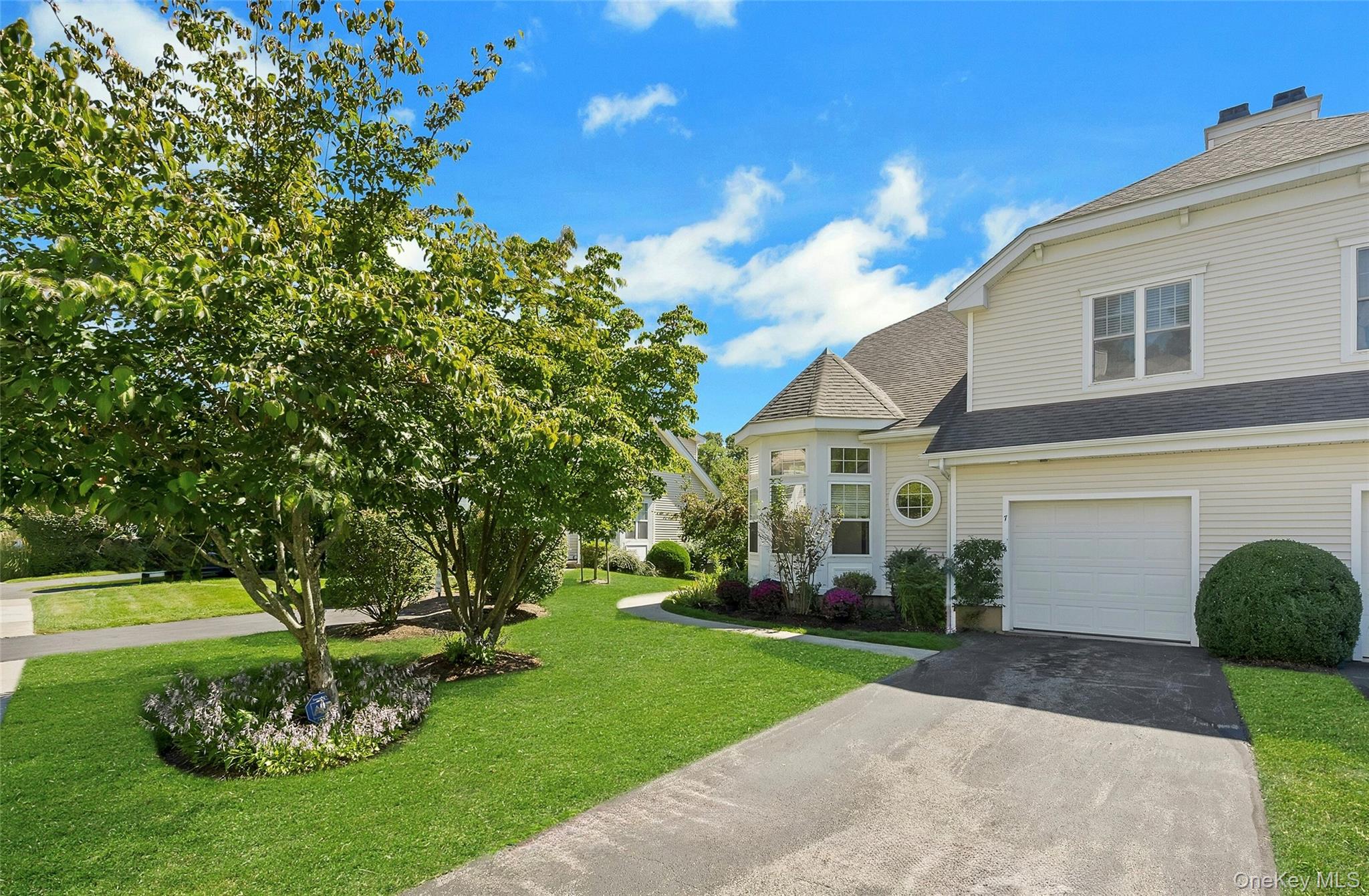 7 Winding Ridge Road, White Plains, NY 10603