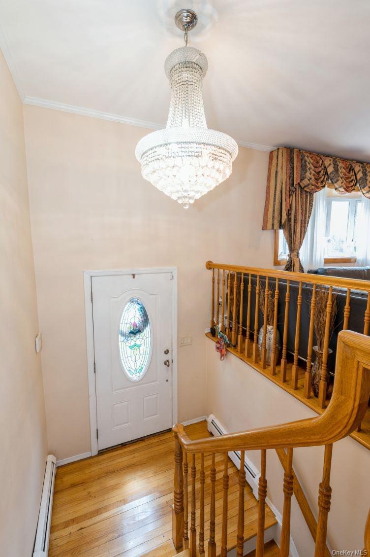 828 Robin Court, Baldwin, NY 11510