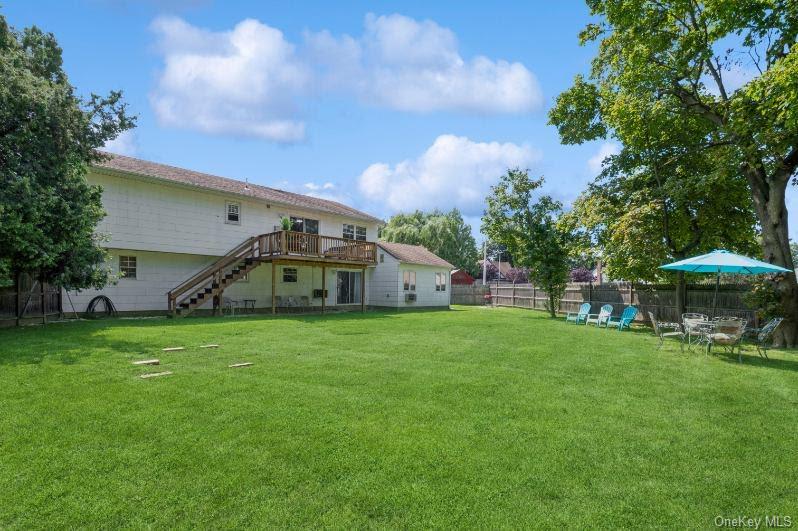 828 Robin Court, Baldwin, NY 11510