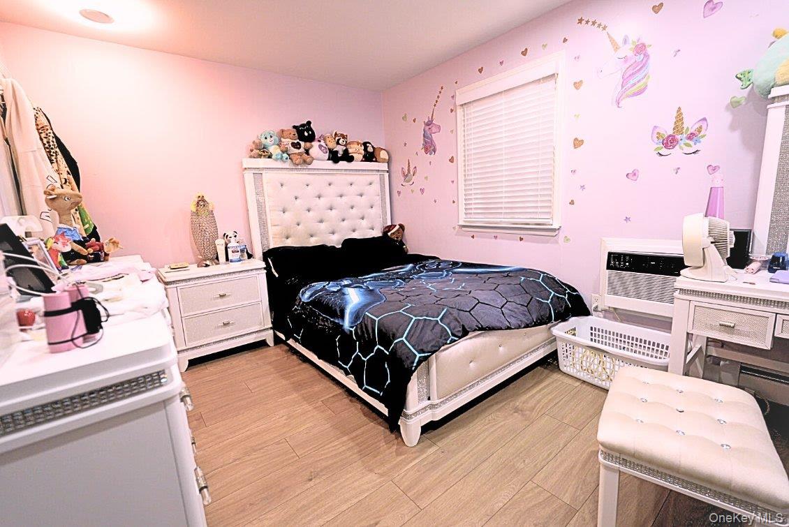 828 Robin Court, Baldwin, NY 11510