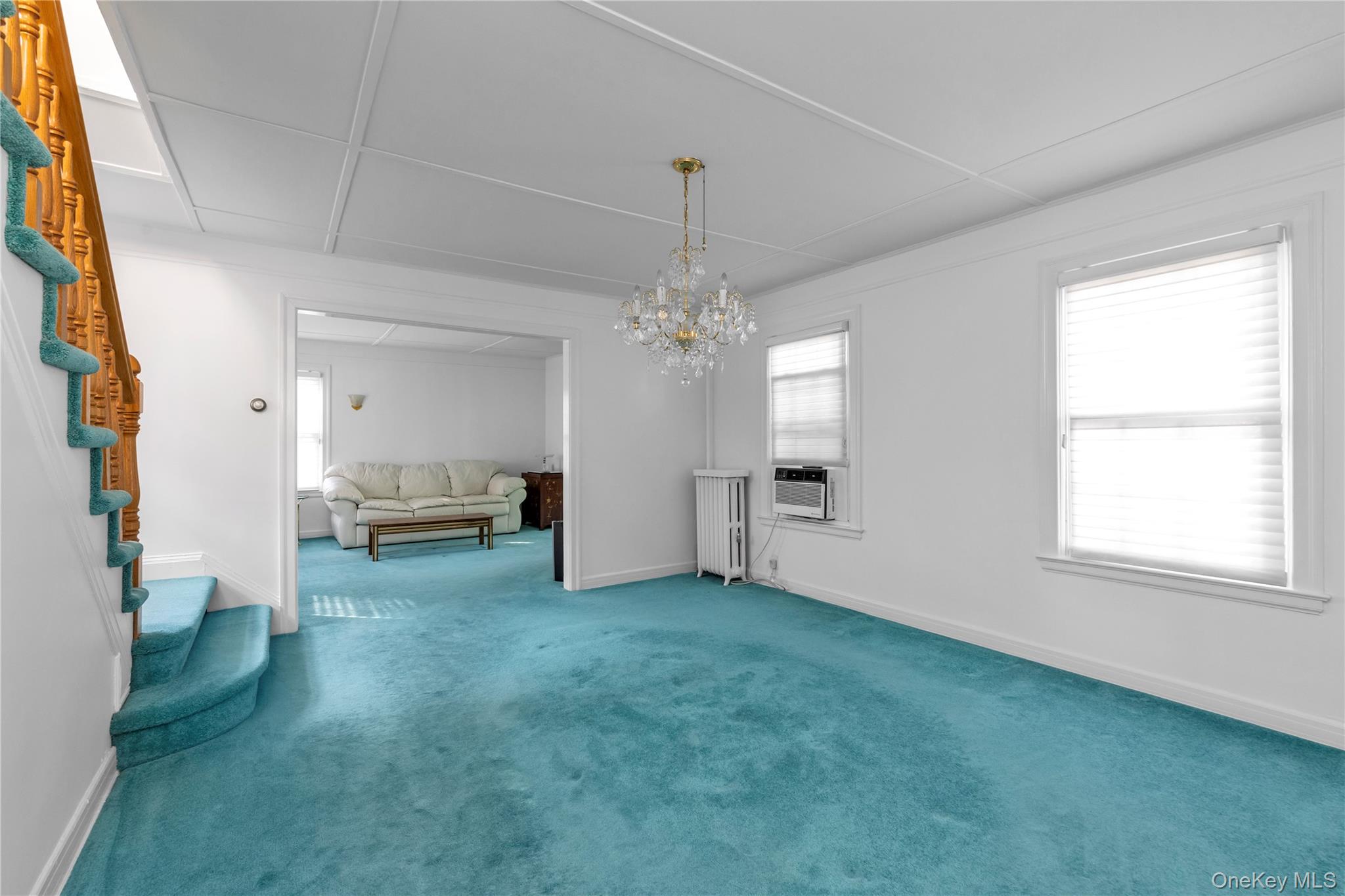 31 Chester Avenue, Stewart Manor, NY 11530