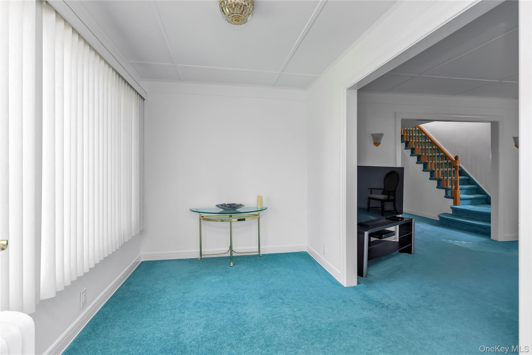 31 Chester Avenue, Stewart Manor, NY 11530