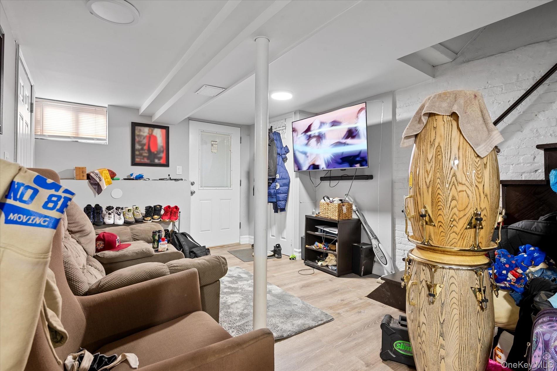 285 Lincoln Avenue, Brooklyn, NY 11208