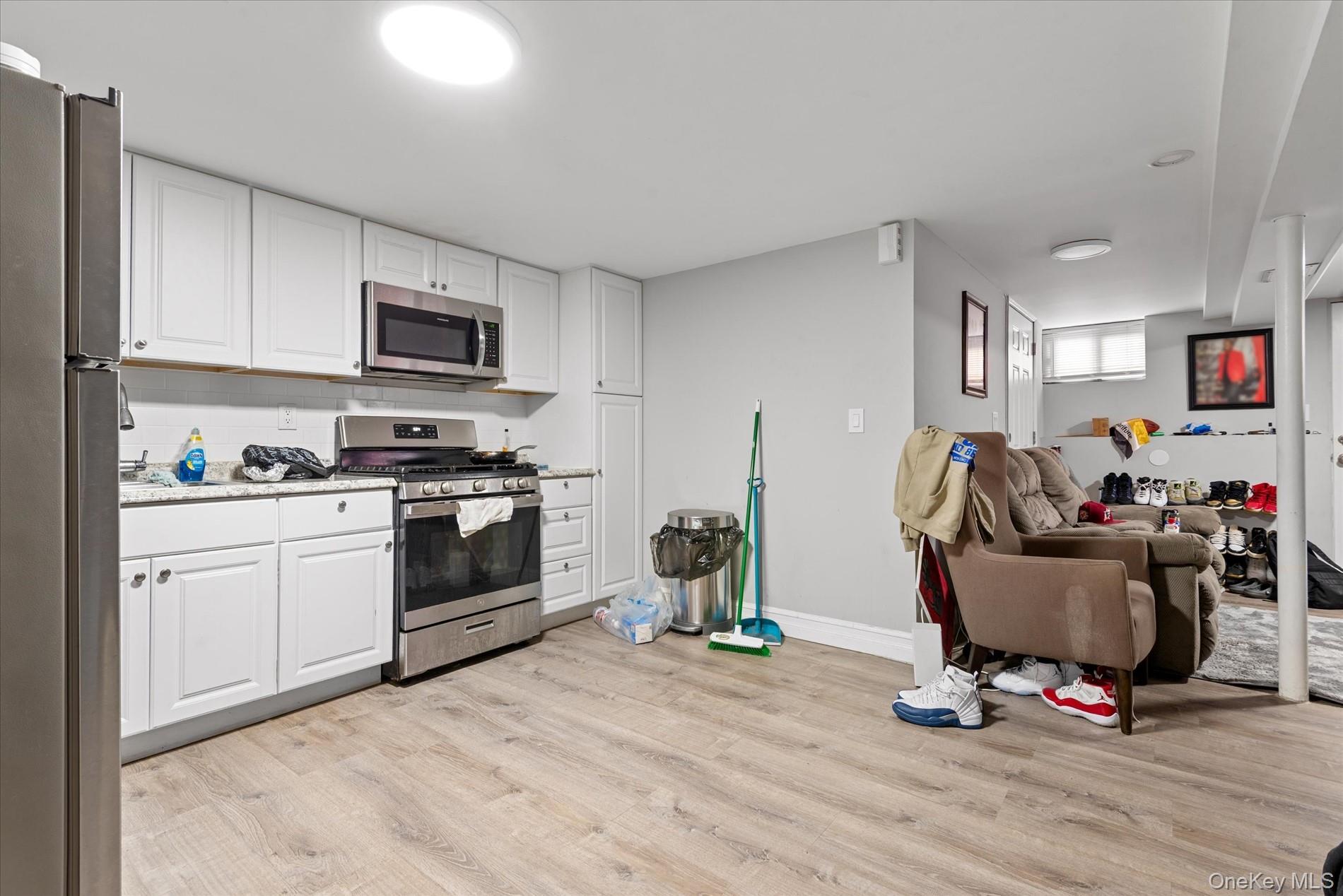 285 Lincoln Avenue, Brooklyn, NY 11208