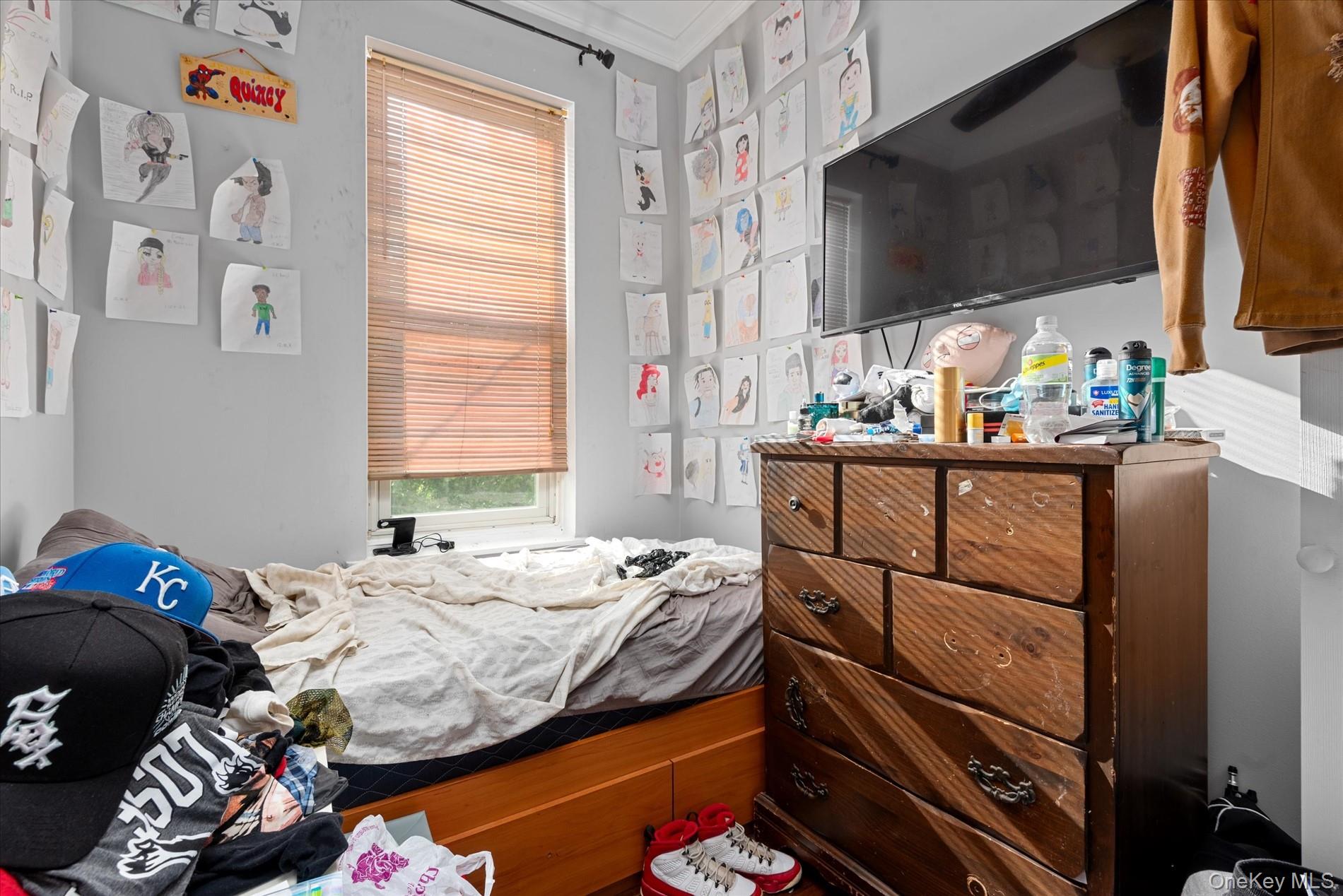 285 Lincoln Avenue, Brooklyn, NY 11208