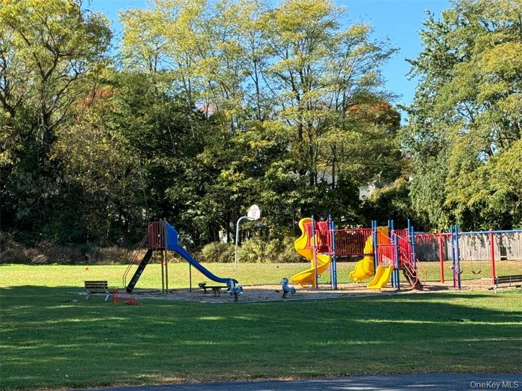 6 Marshall Drive, Cornwall, NY 12518