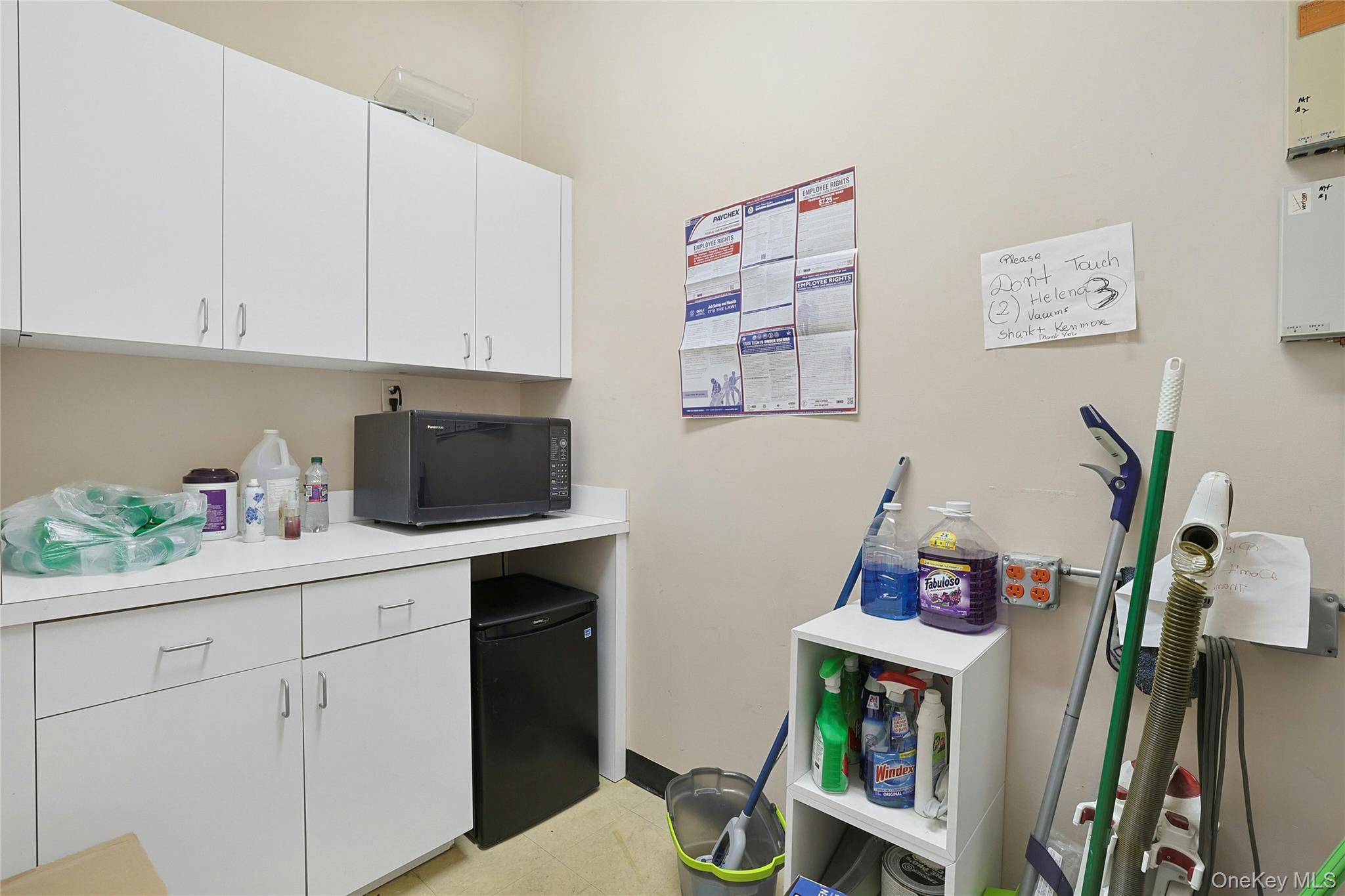 80 Old Tappan Road, Tappan, NY 10983