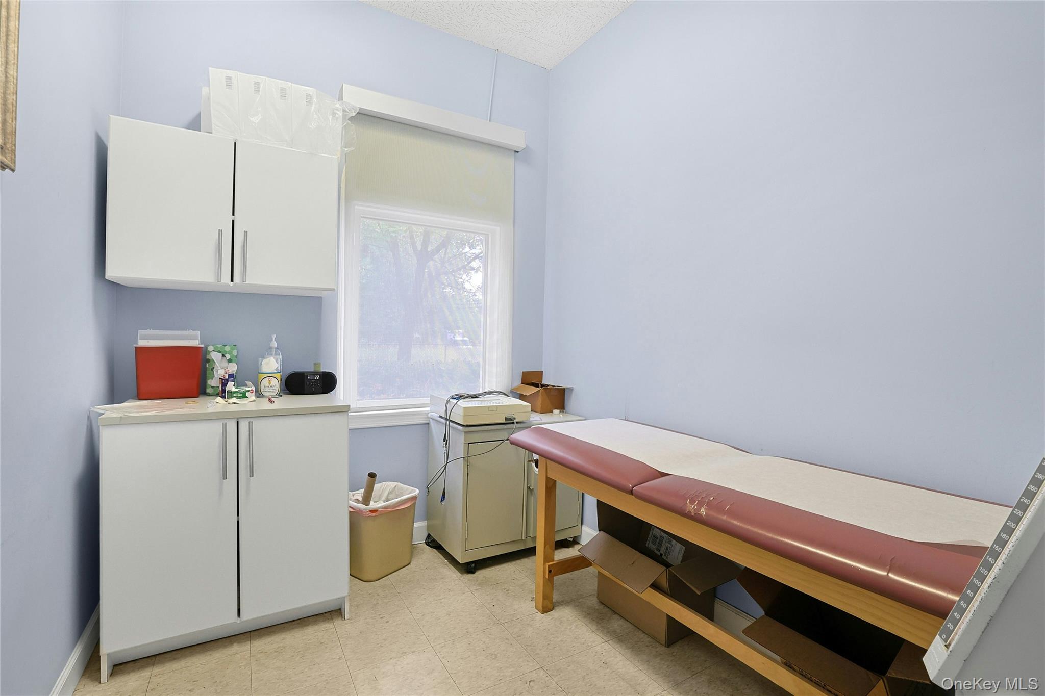 80 Old Tappan Road, Tappan, NY 10983