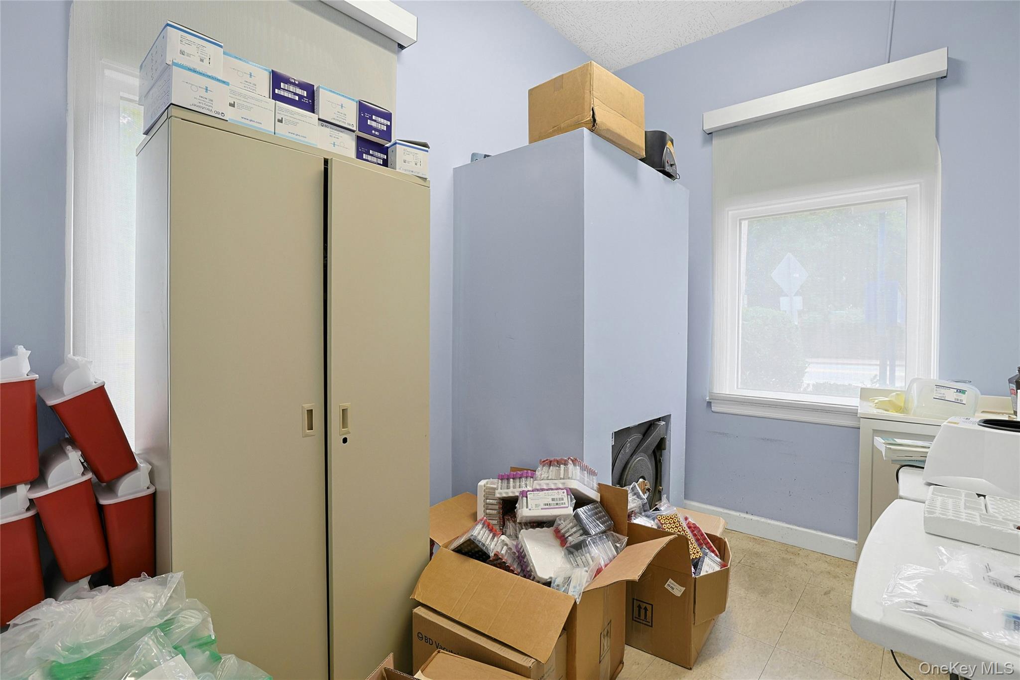 80 Old Tappan Road, Tappan, NY 10983