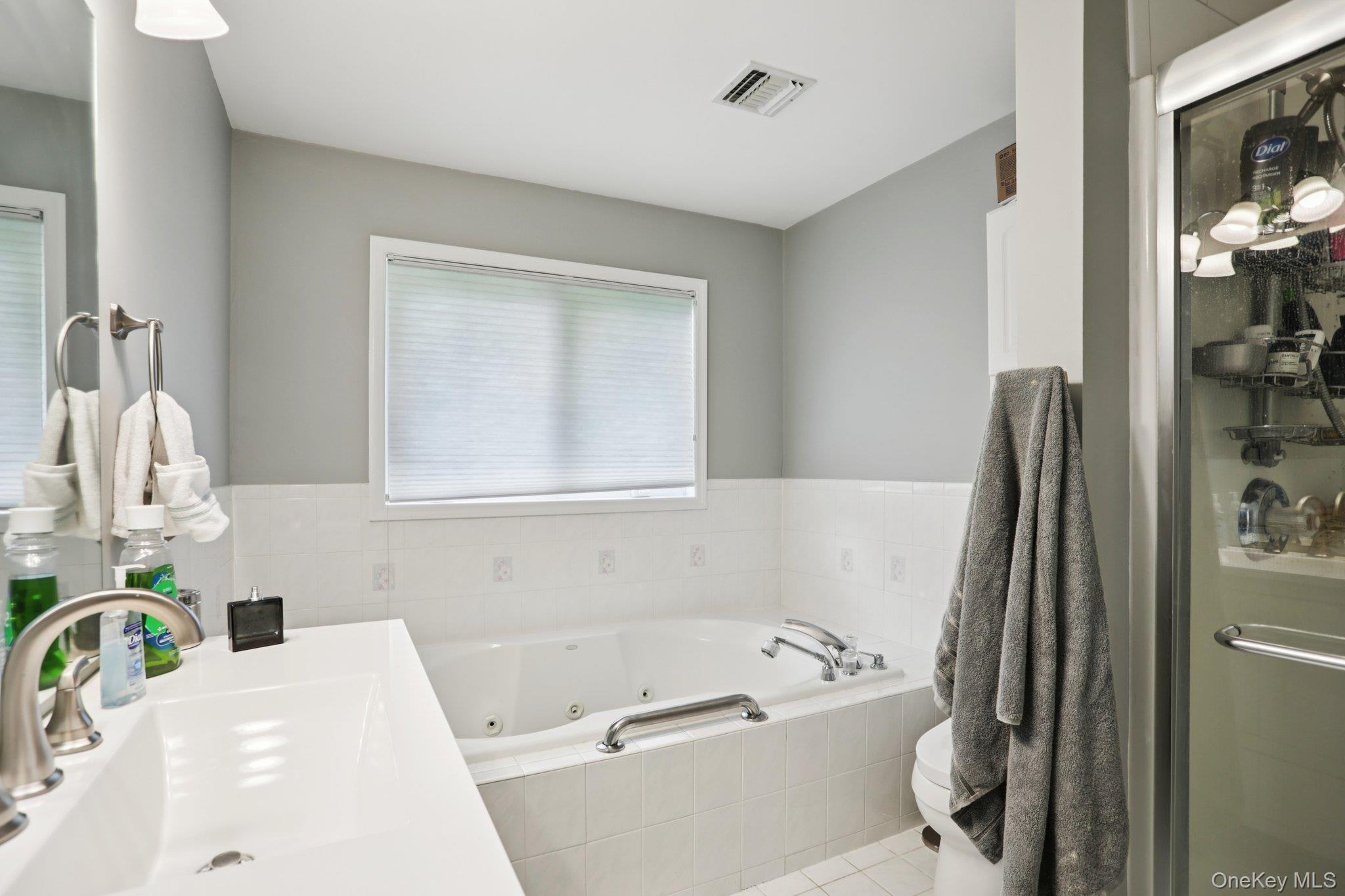 5 Cygnet Road, Congers, NY 10920