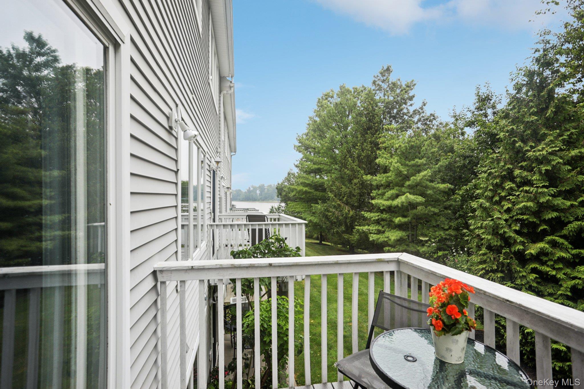 5 Cygnet Road, Congers, NY 10920