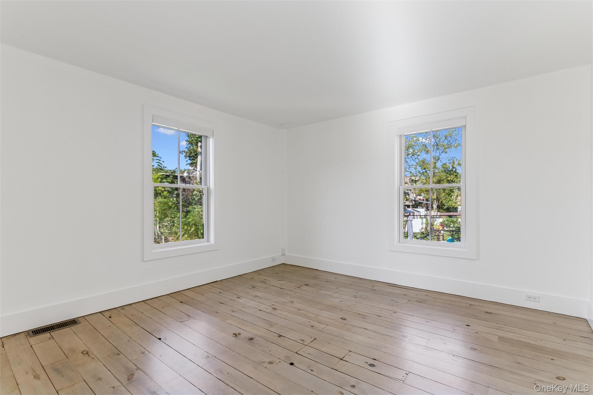 10 South Street, Beacon, NY 12508