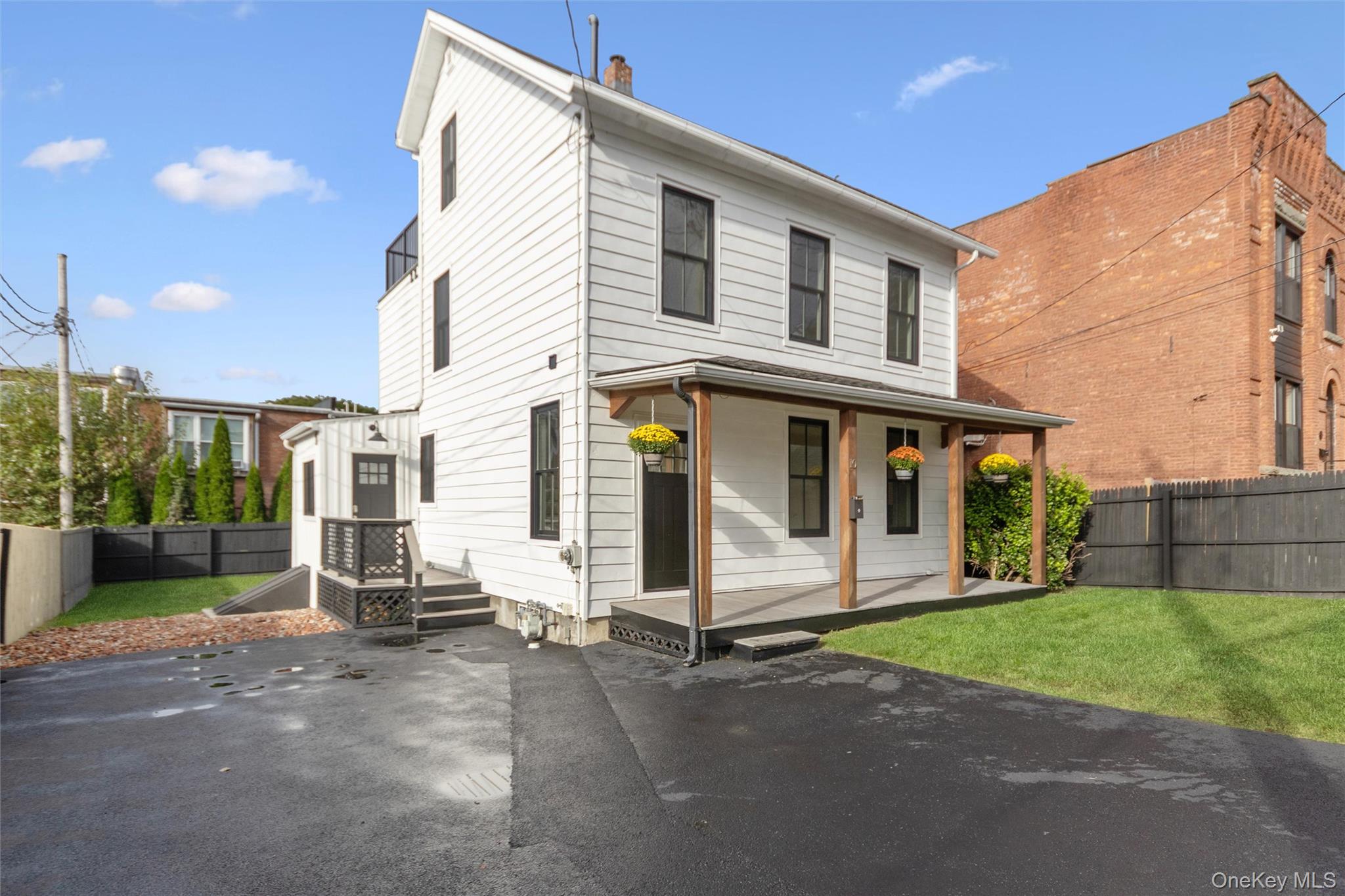 10 South Street, Beacon, NY 12508