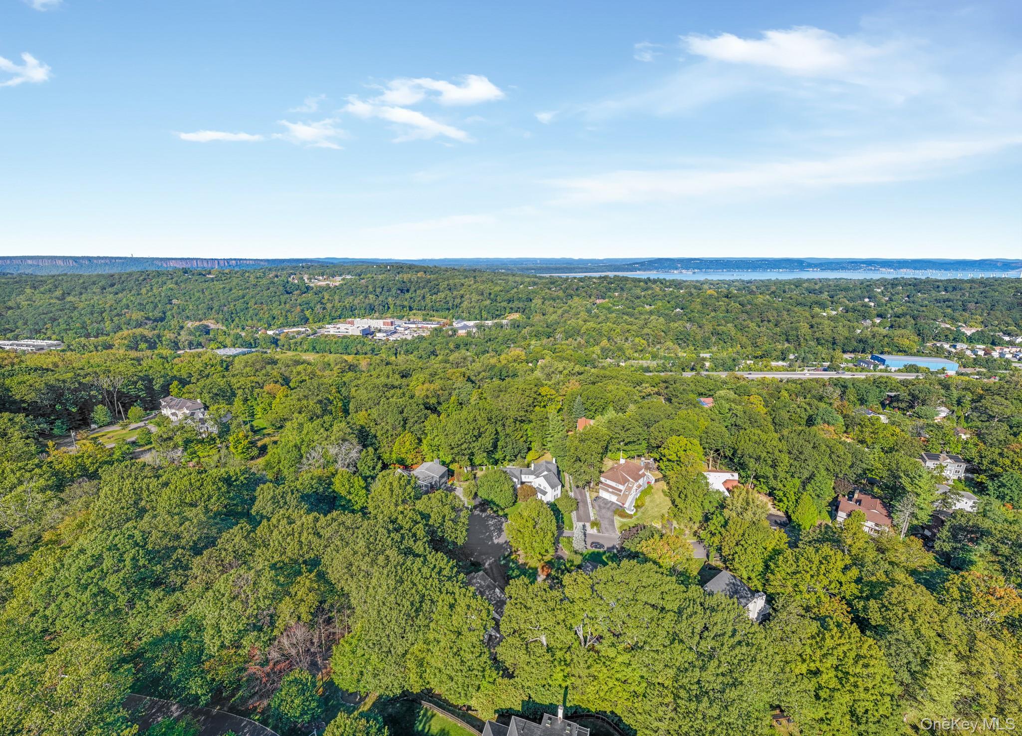 125 Bramblebrook Road, Ardsley, NY 10502