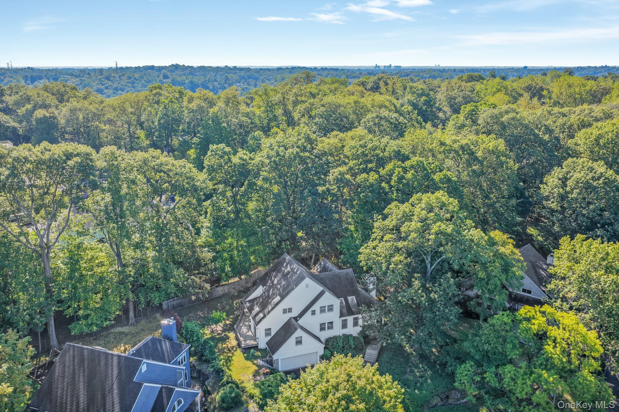 125 Bramblebrook Road, Ardsley, NY 10502