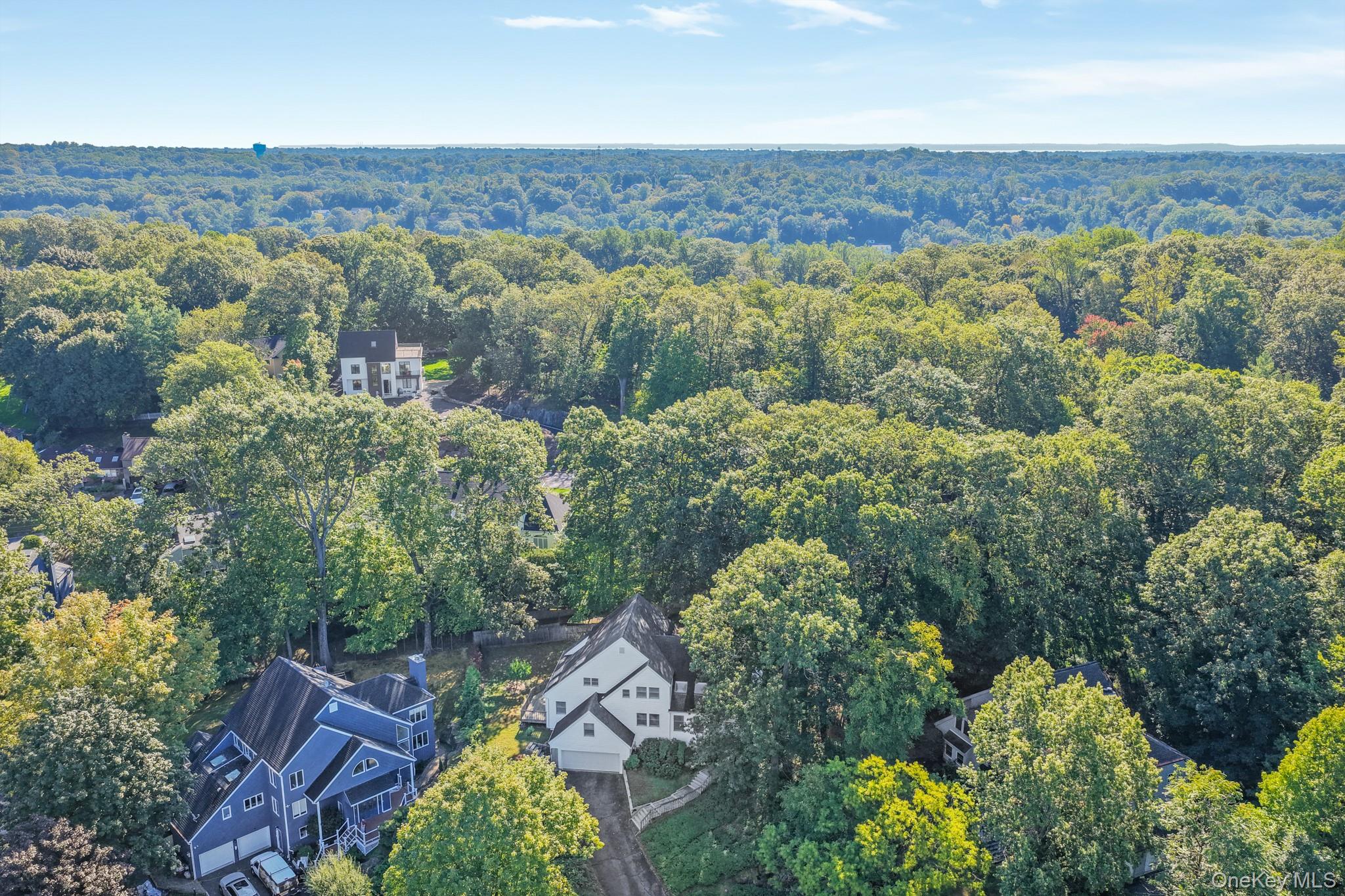 125 Bramblebrook Road, Ardsley, NY 10502