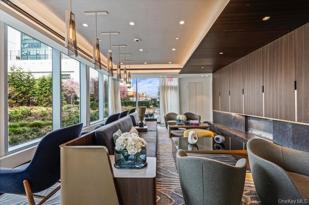 13336 37 Avenue # 11H, Flushing, NY 11354