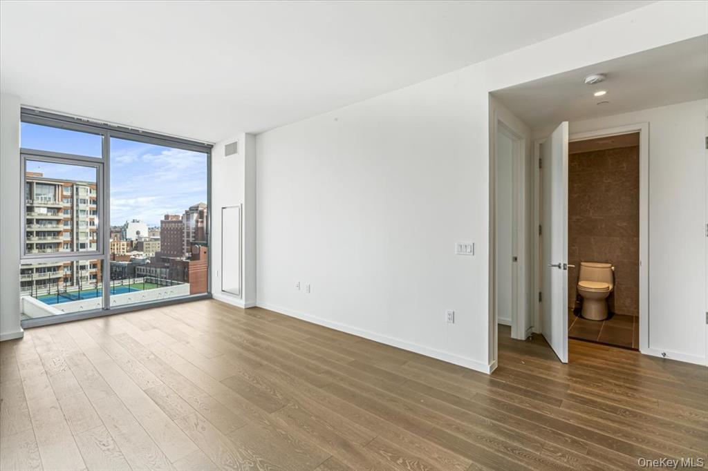 13336 37 Avenue # 11H, Flushing, NY 11354