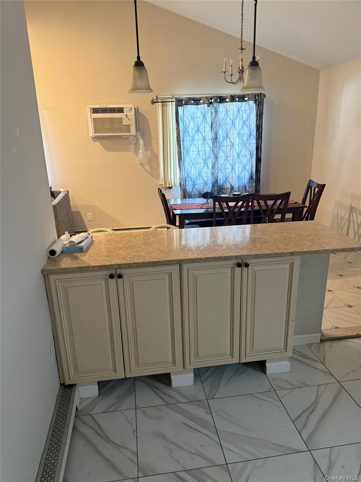 20 Quail Run, Massapequa, NY 11758