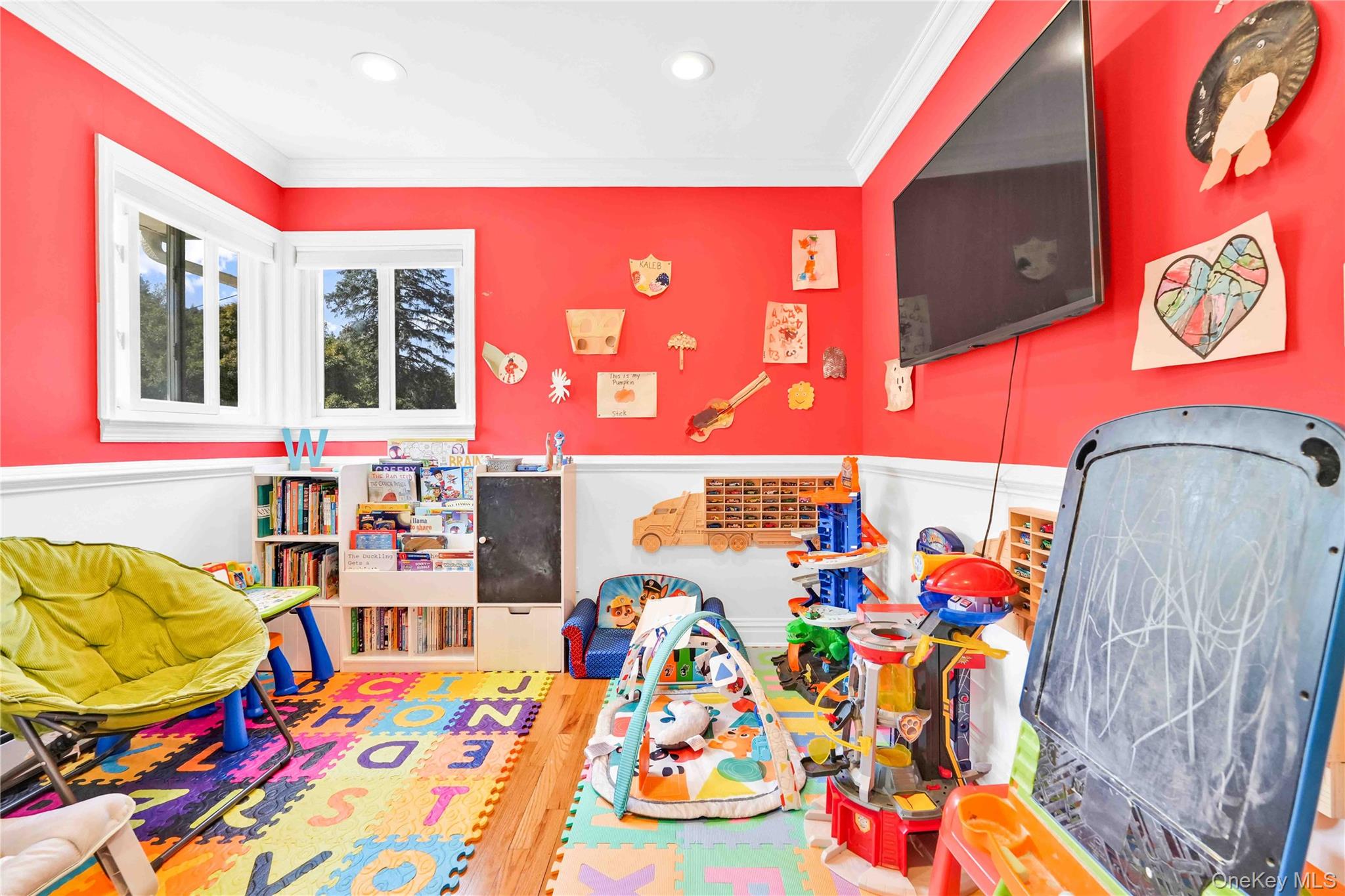 2 Amherst Lane, Smithtown, NY 11787