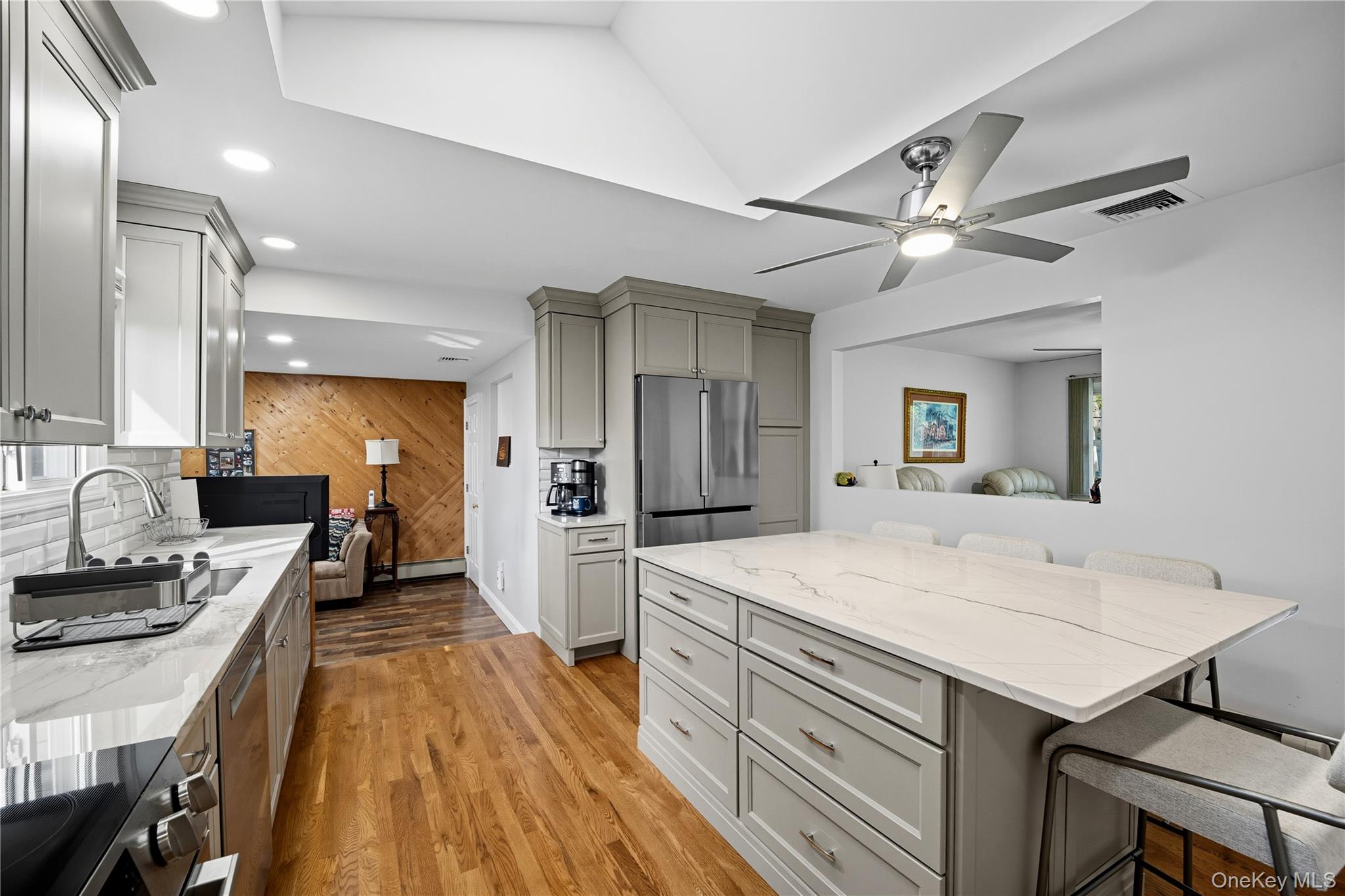 20 MacArthur Boulevard, Hauppauge, NY 11788