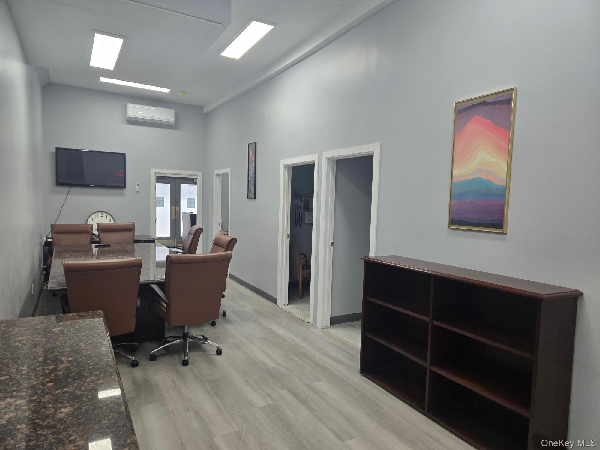 126 W 1st Street # Office, Mount Vernon, NY 10550