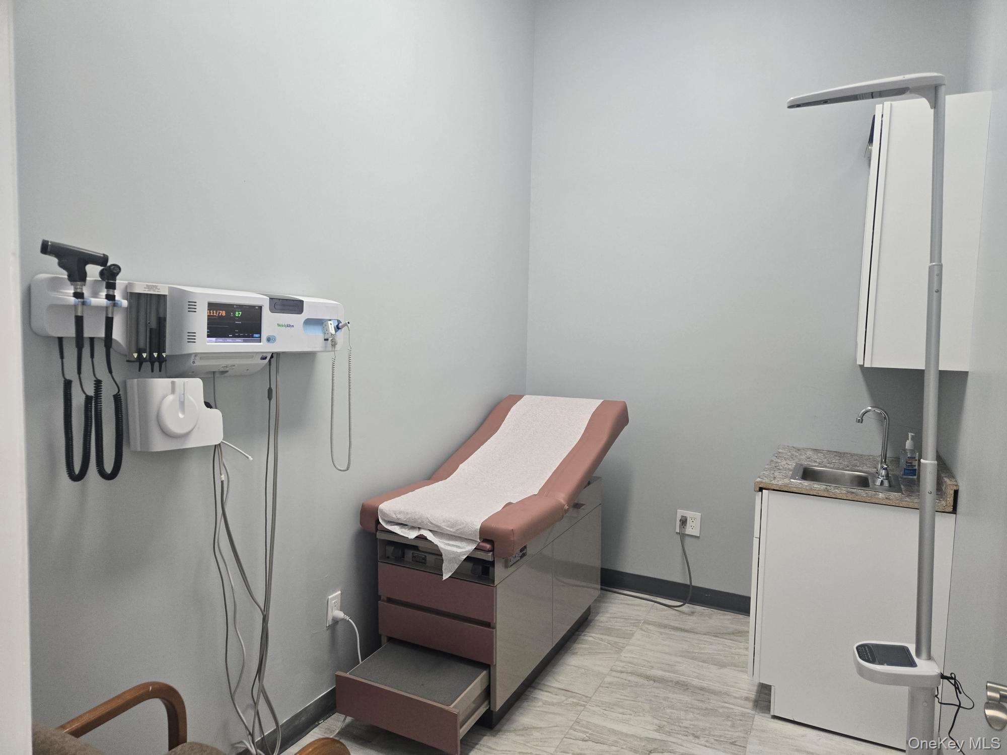 126 W 1st Street # Office, Mount Vernon, NY 10550