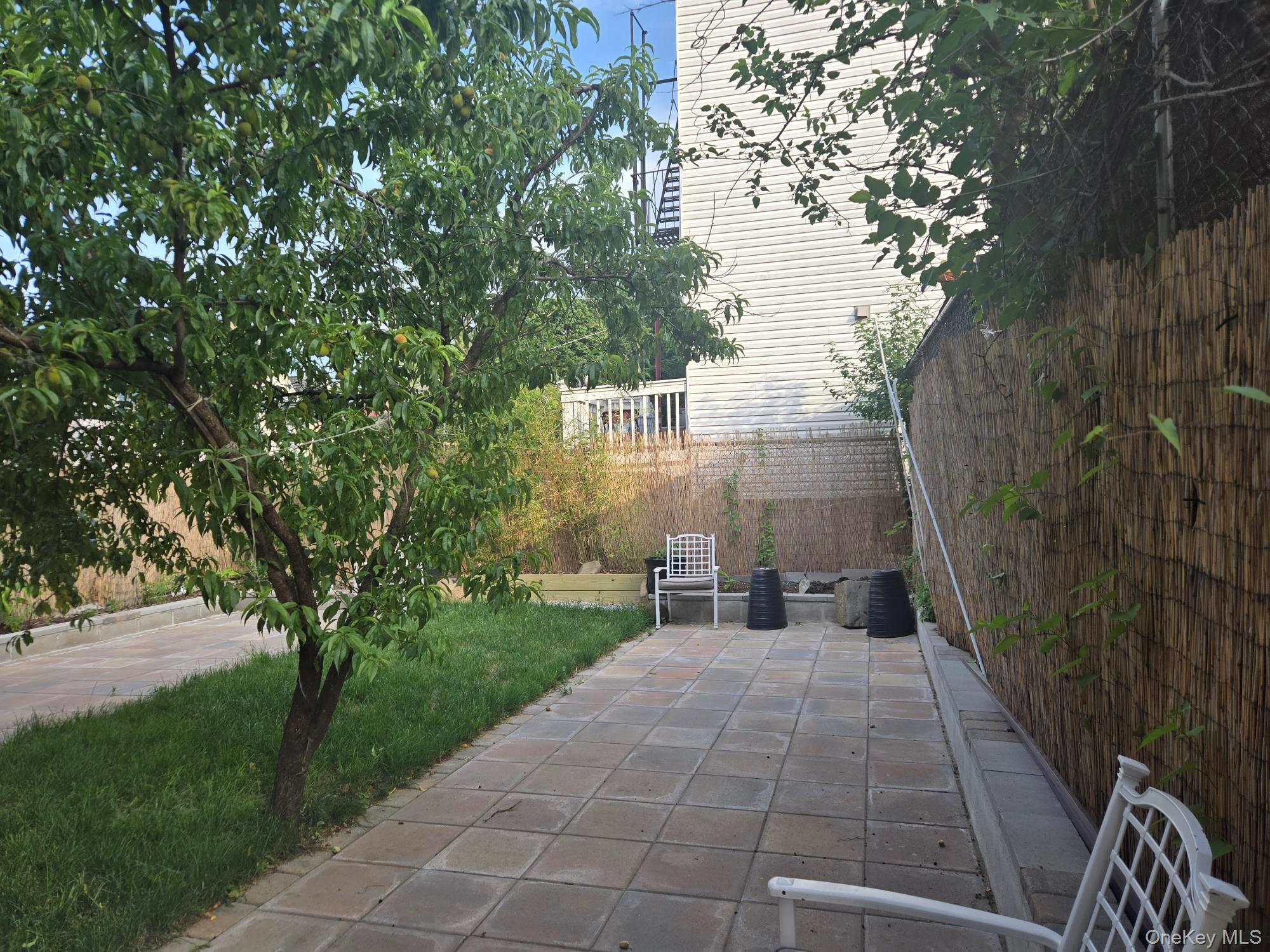 126 W 1st Street # Office, Mount Vernon, NY 10550