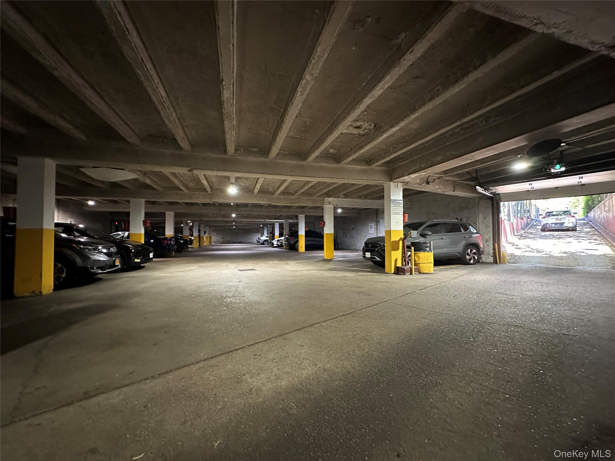 15040 71st AVE # 4G, Flushing, NY 11367