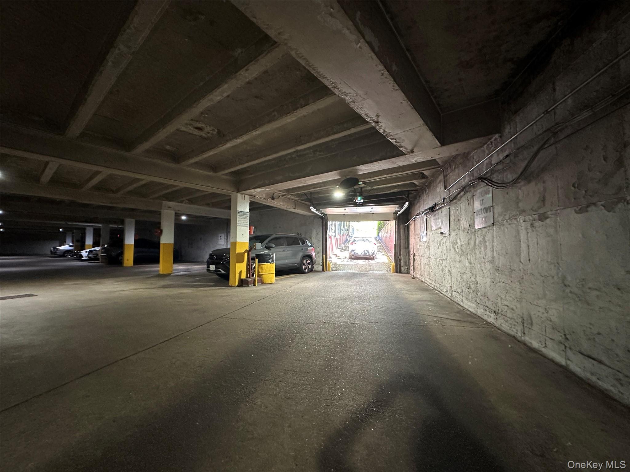 15040 71st AVE # 4G, Flushing, NY 11367