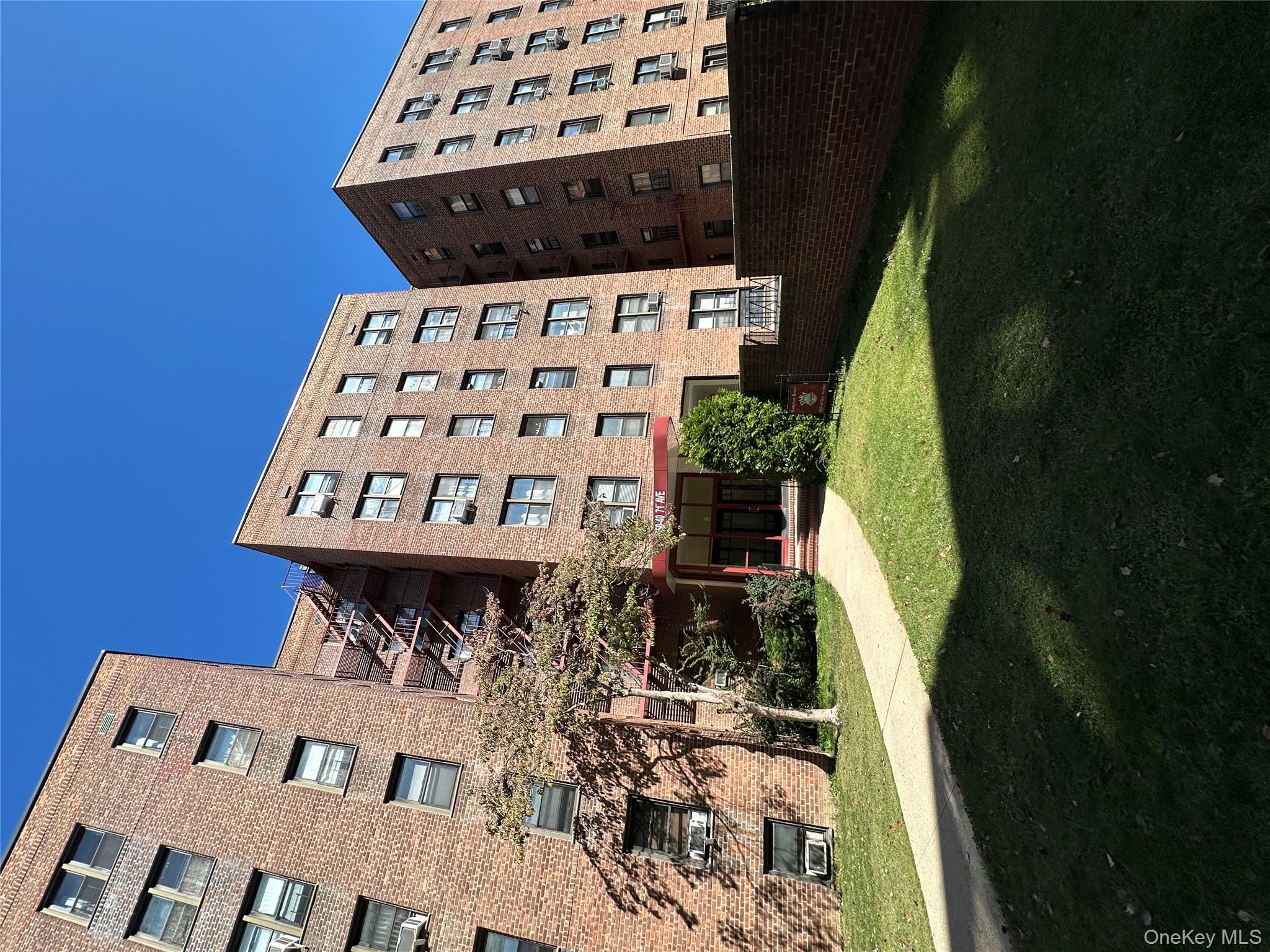 15040 71st AVE # 4G, Flushing, NY 11367