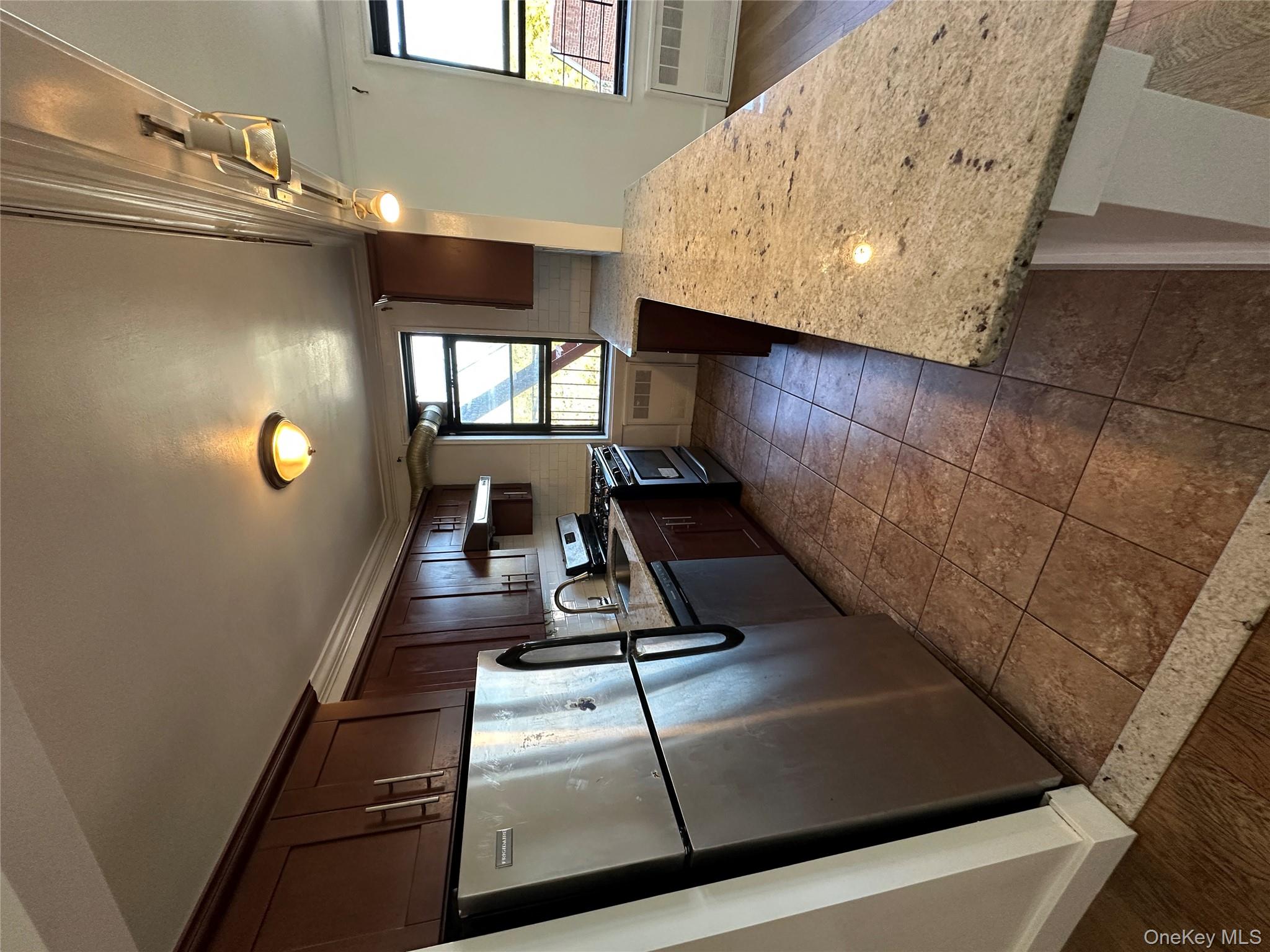 15040 71st AVE # 4G, Flushing, NY 11367