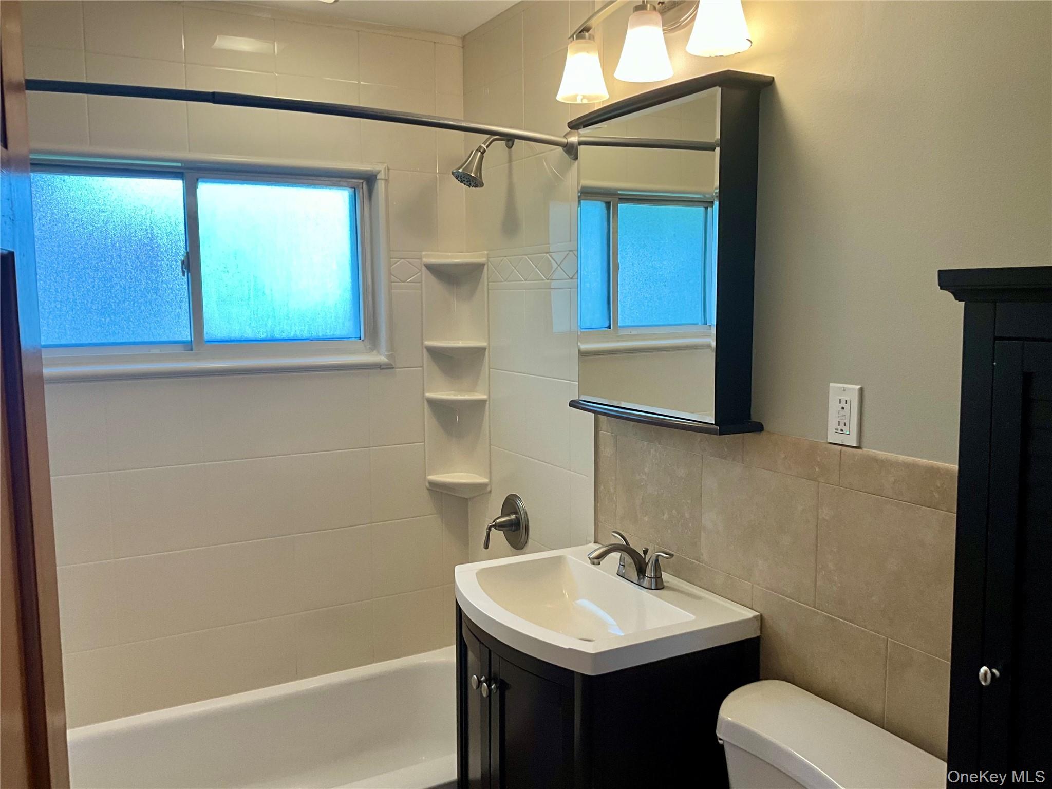 17 Rural Lane, Levittown, NY 11756