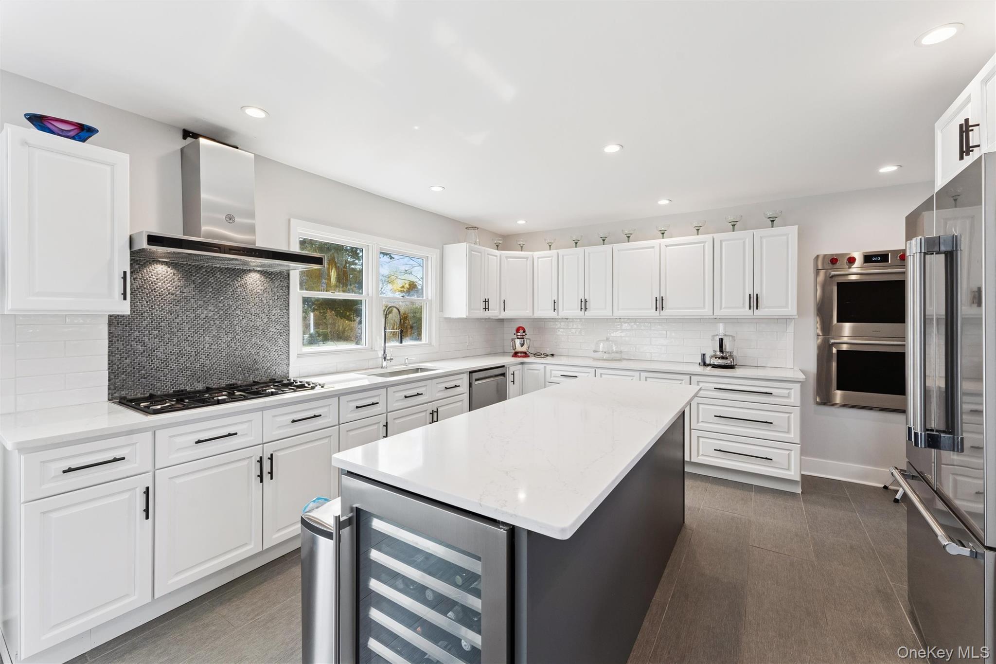 11 Oneck Road, Westhampton Beach, NY 11978