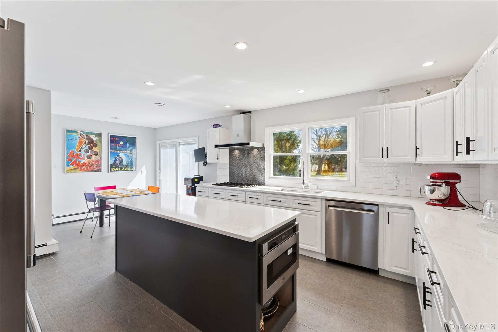 11 Oneck Road, Westhampton Beach, NY 11978