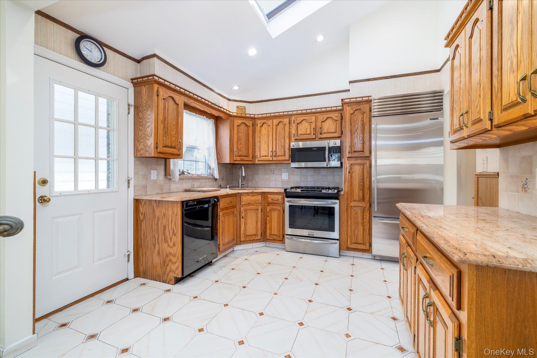 101 Stuart Avenue, Malverne, NY 11565