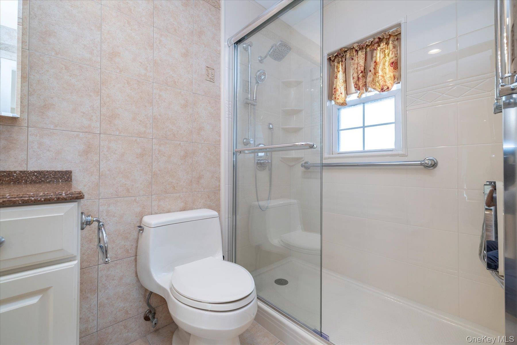 101 Stuart Avenue, Malverne, NY 11565