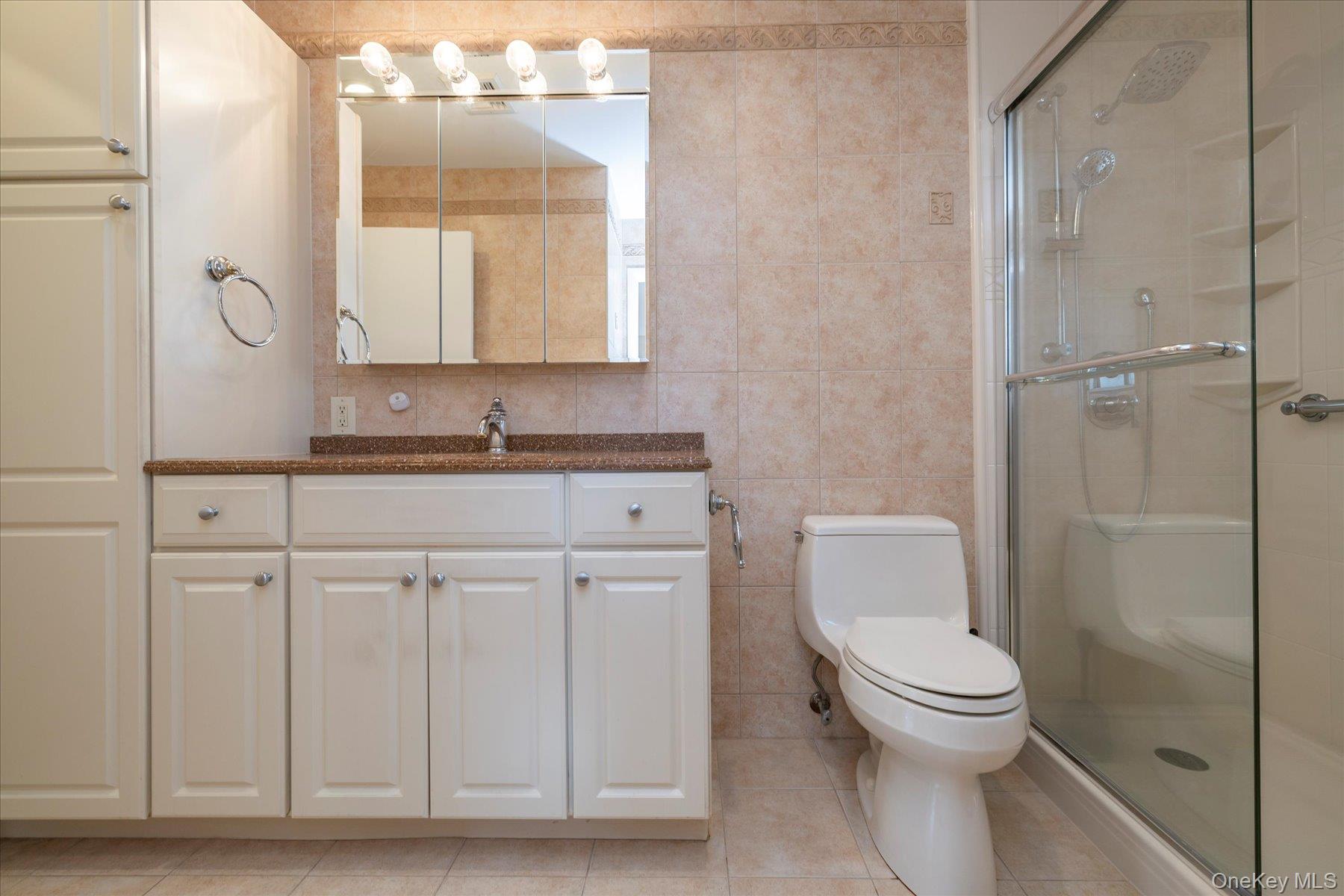 101 Stuart Avenue, Malverne, NY 11565