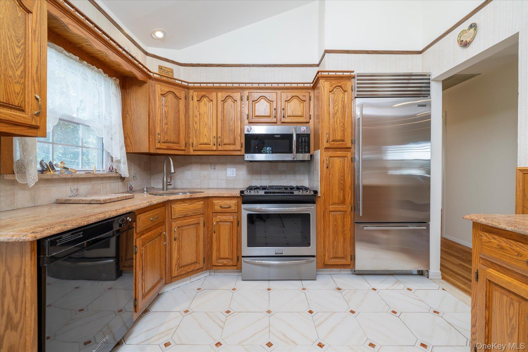 101 Stuart Avenue, Malverne, NY 11565